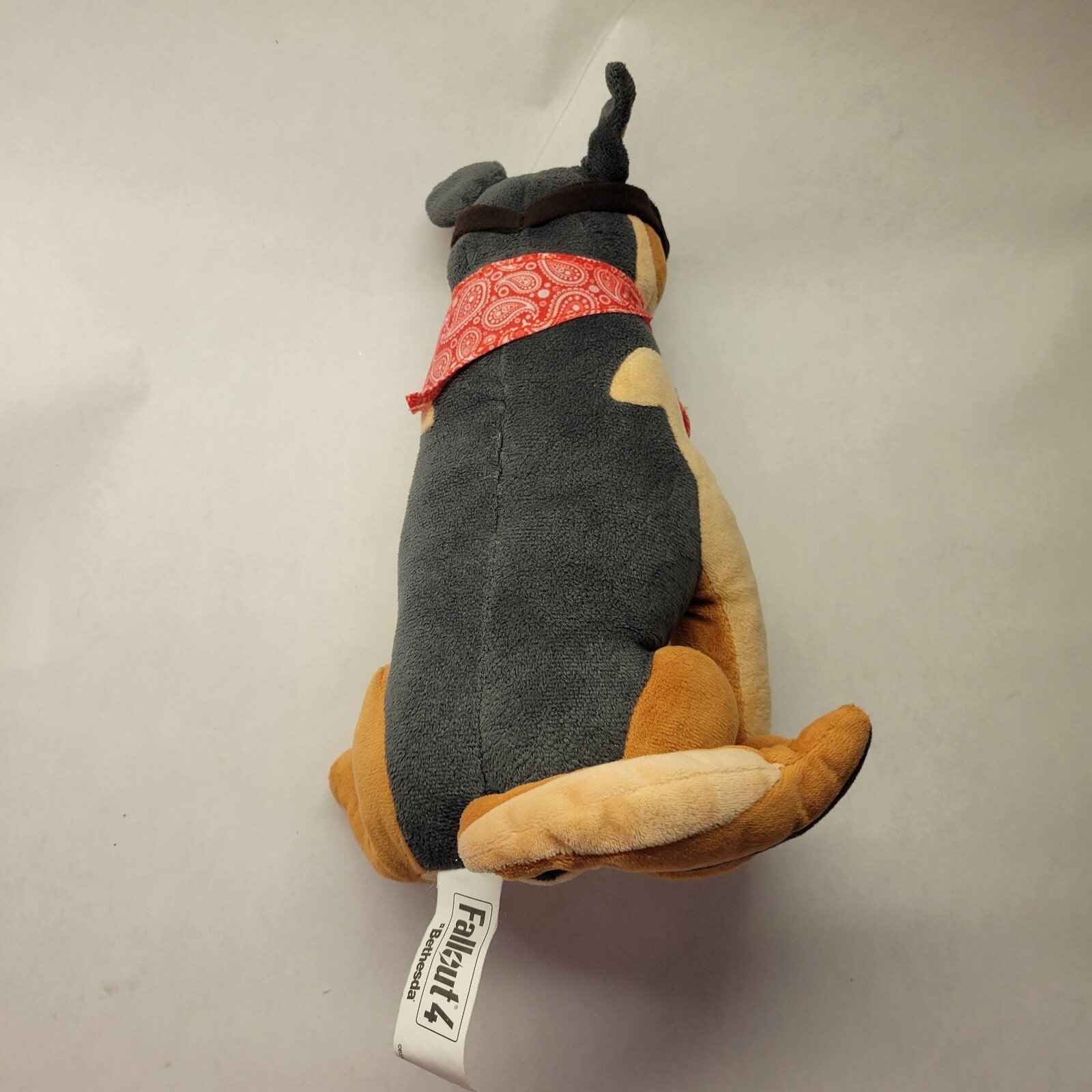 Fallout 4 Dogmeat Plush w/ Bandanas & Goggles Bethesda