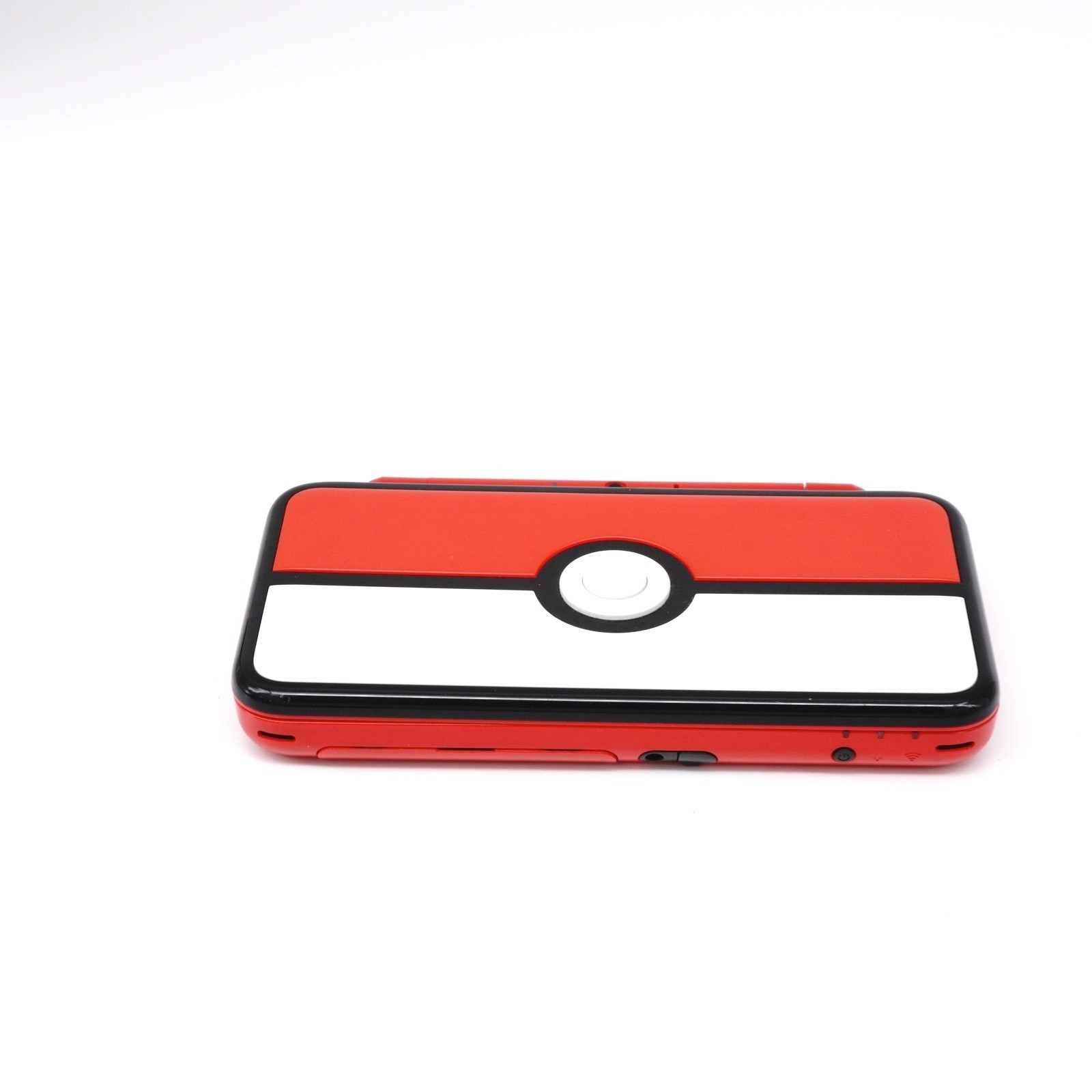 Nintendo “New” 2DS XL LL Console Pokemon Pokeball Edition + extras (USA Seller)