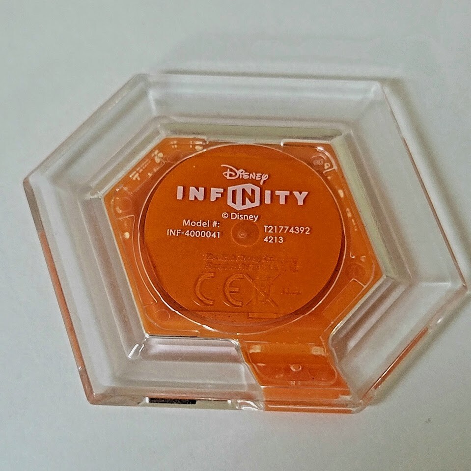 Merida and Stitch Disney Infinity 2.0 Toy Box Pack plus 2 Power Discs