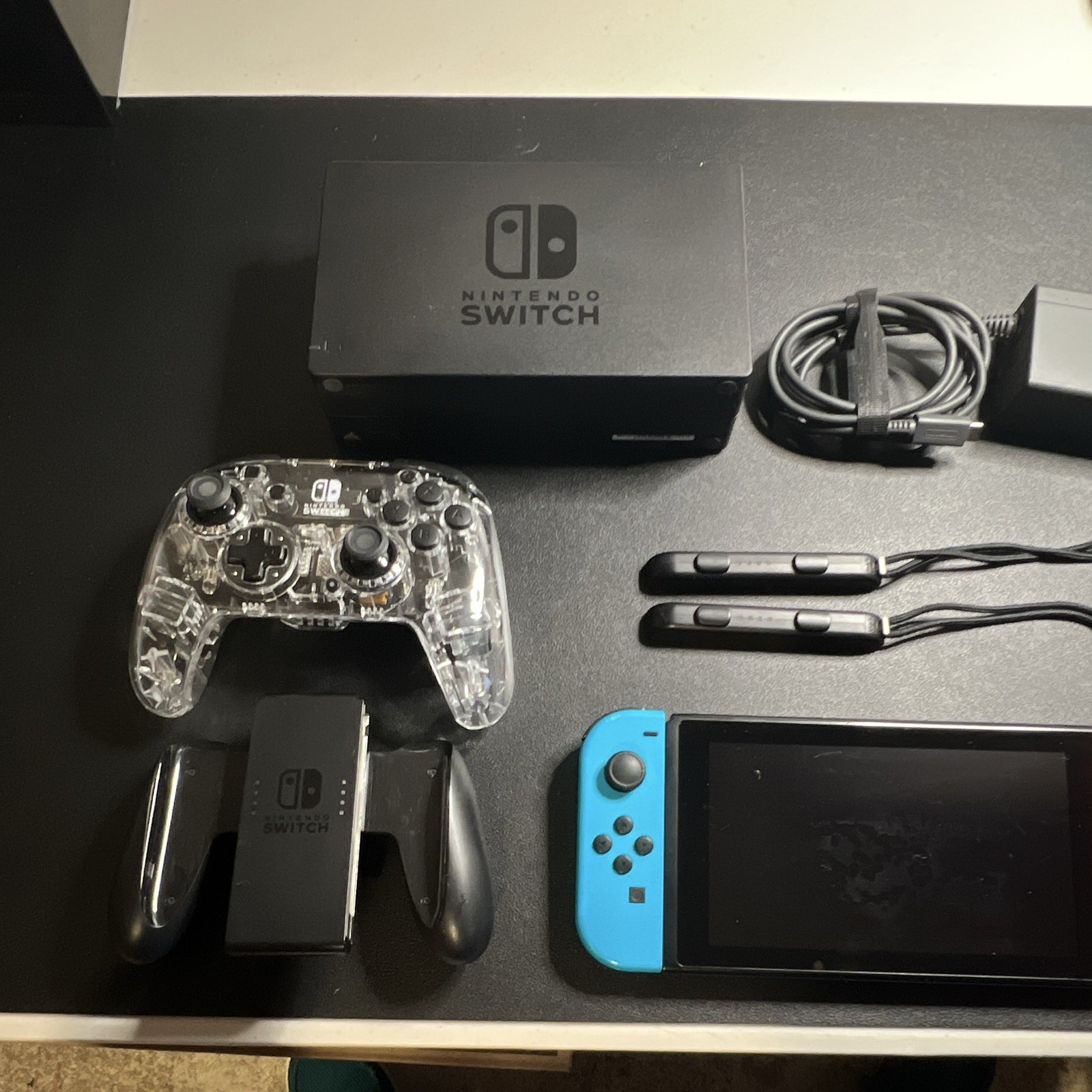 Nintendo Switch HAC-001(-01) Console Red/Blue Joy-Con Dock AC Adapter Case