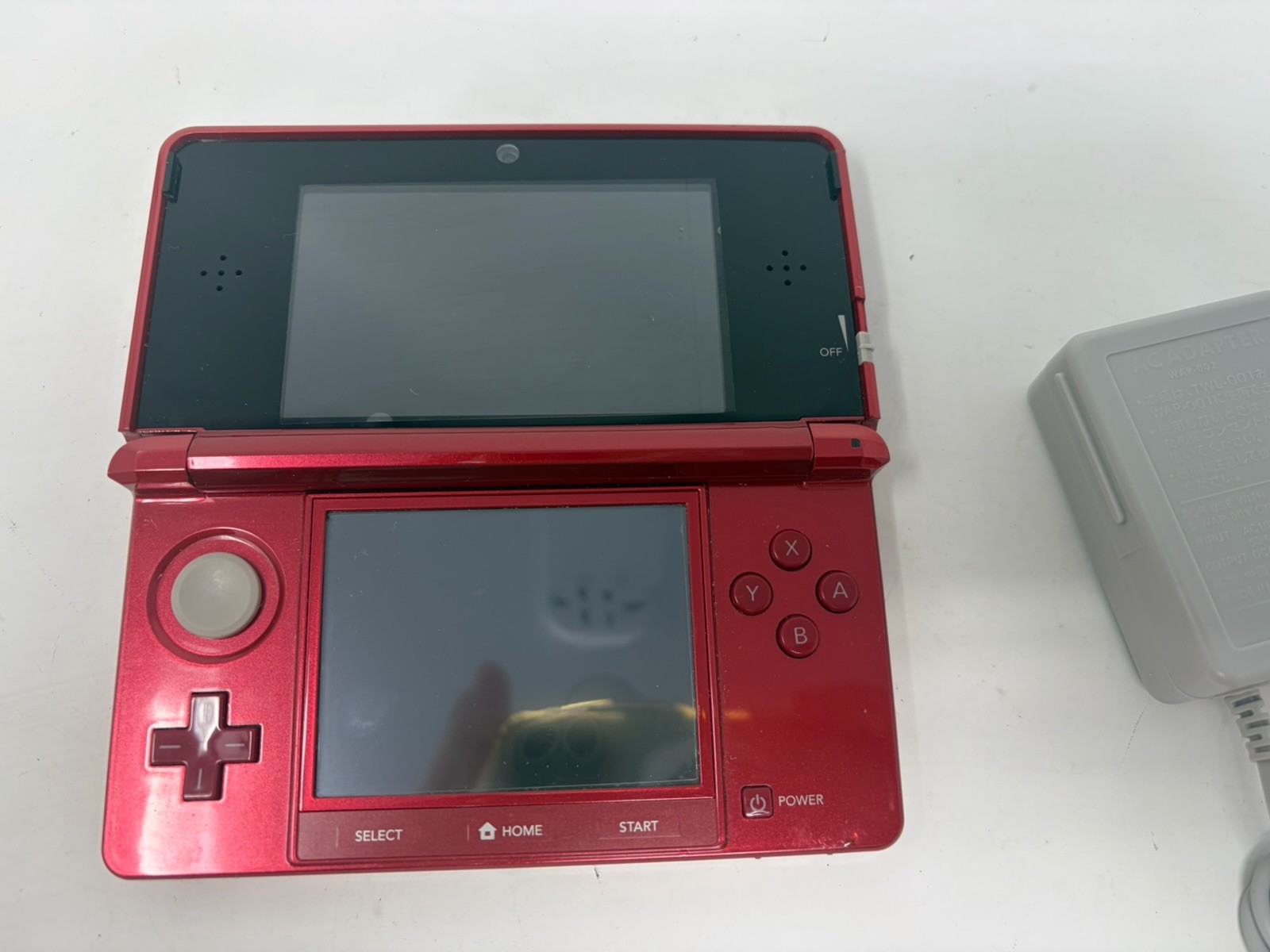 Nintendo 3DS Flame Red CTR-001 Handheld Console With Stylus & Charger Working
