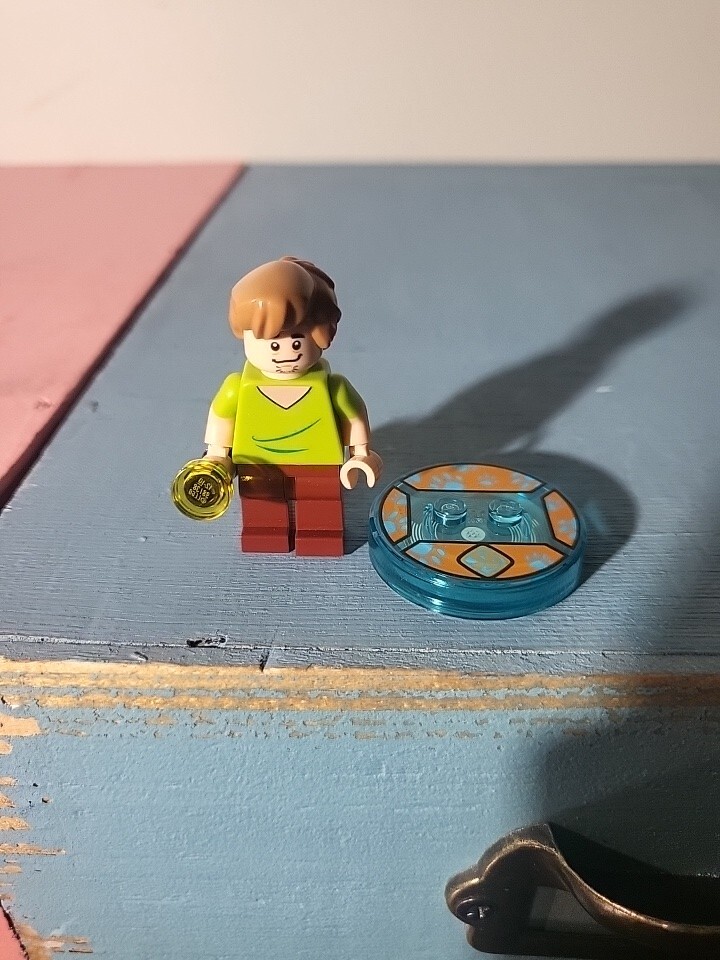 Lego Dimensions Scooby Doo Shaggy Figure And Tag Base/disc With Flashlite