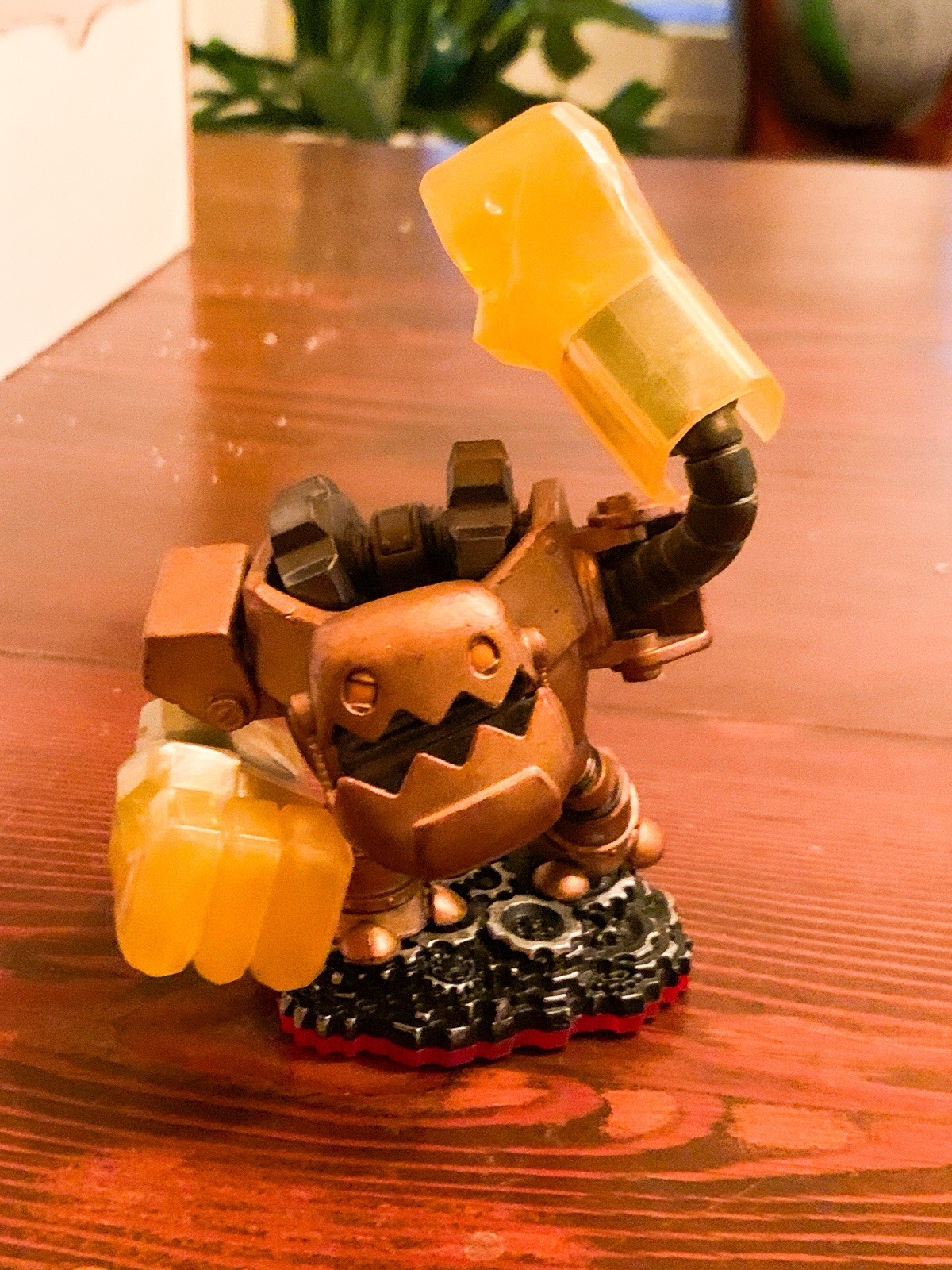 Skylanders Trap Team Jawbreaker Golden Character Figure 2014 87001888 Red Base👾