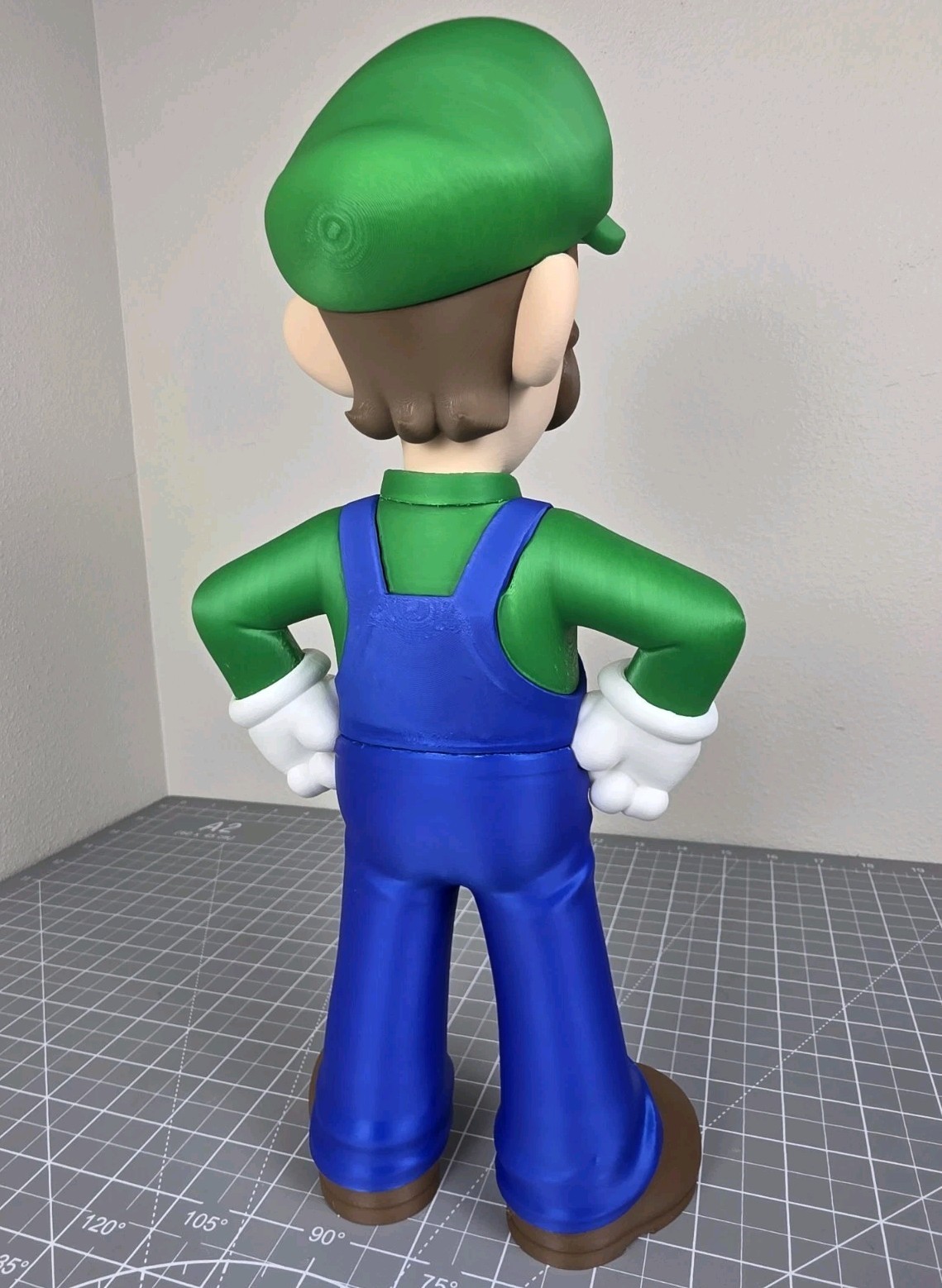 Luigi – Super Mario Bros Figure Free Standing 14.5″ in Nintendo 64 Display
