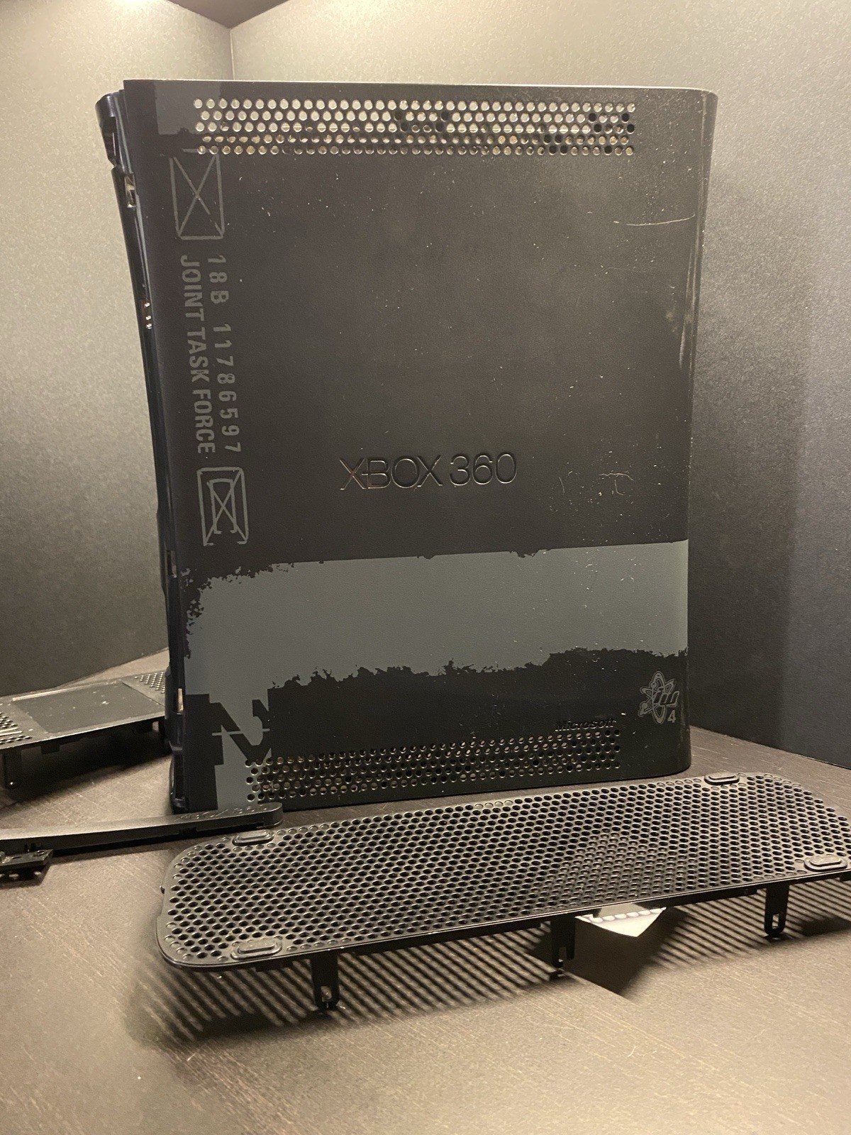 Xbox 360 Call Of Duty Modern Warfare 2 Console Shell