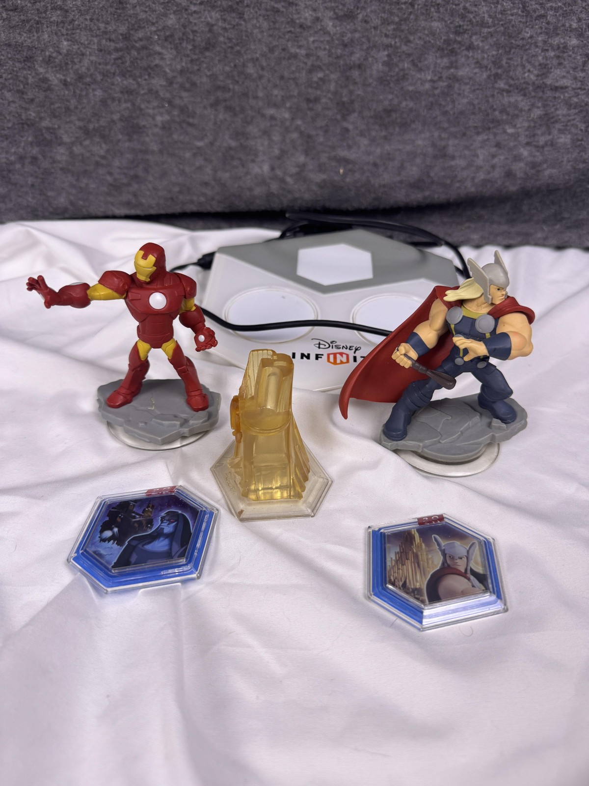 Disney Infinity USB NFC Portal Base Iron Man Thor Marvel Figures Power Discs