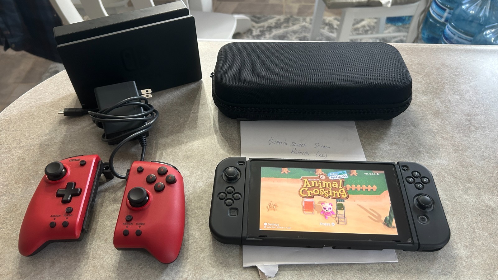 Adult Owned Switch V2 Console HAC-001(-01) Bundle + HORI Split Pad Pro