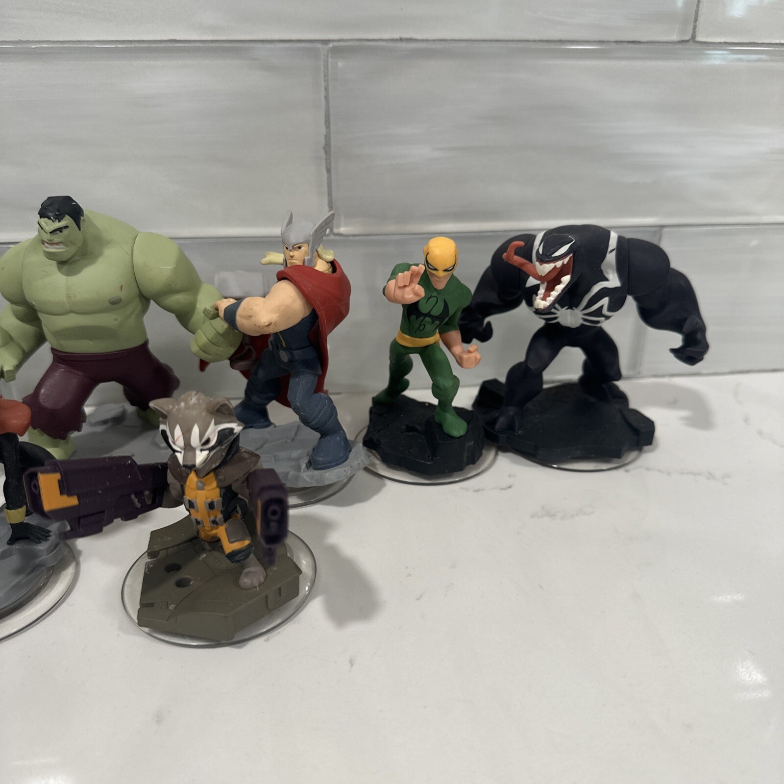 Disney Infinity Marvel Figure Lot Of 9 Hulk Venom Thor Ironman Captain America