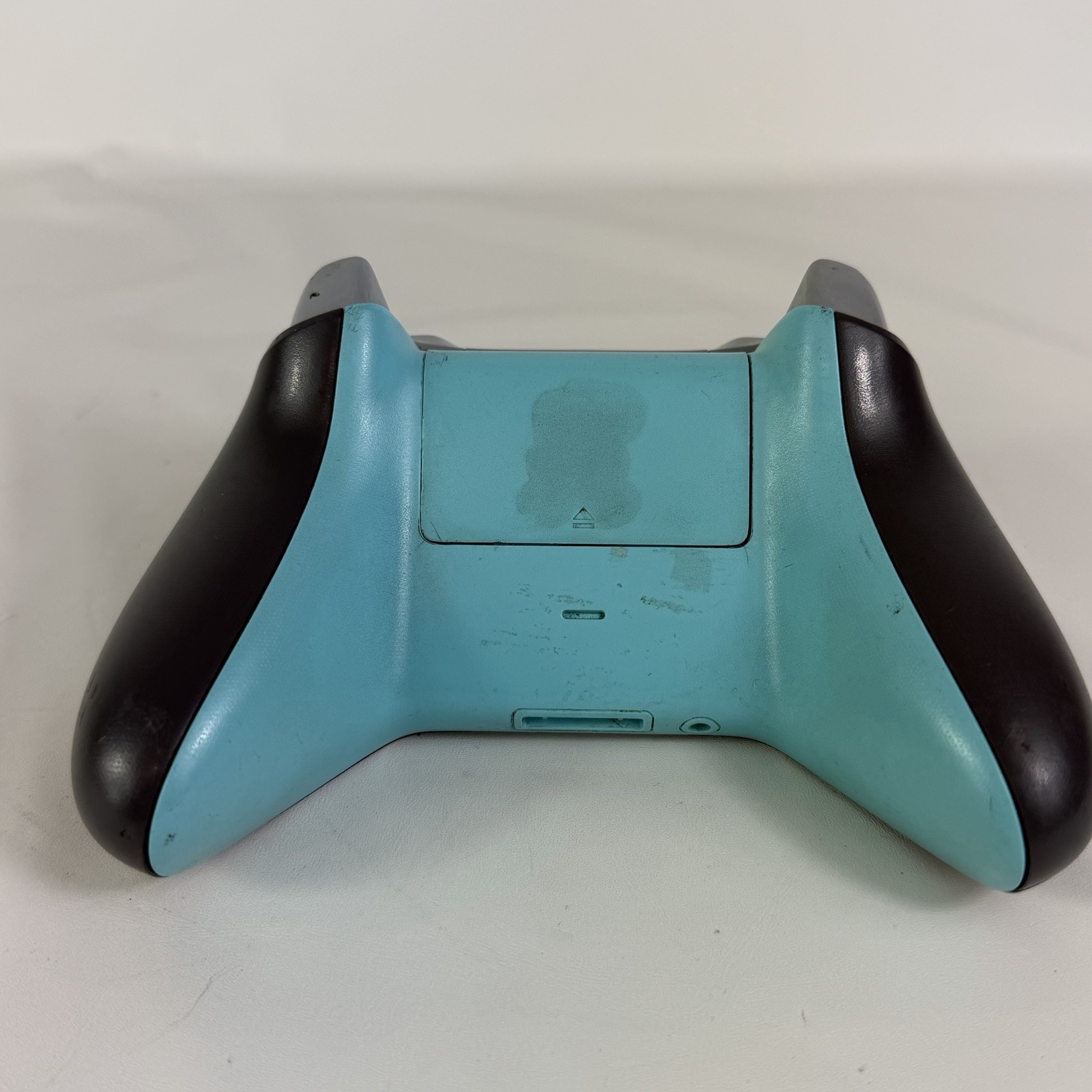Microsoft Xbox One Wireless Controller Model 1708 Gray Light Blue