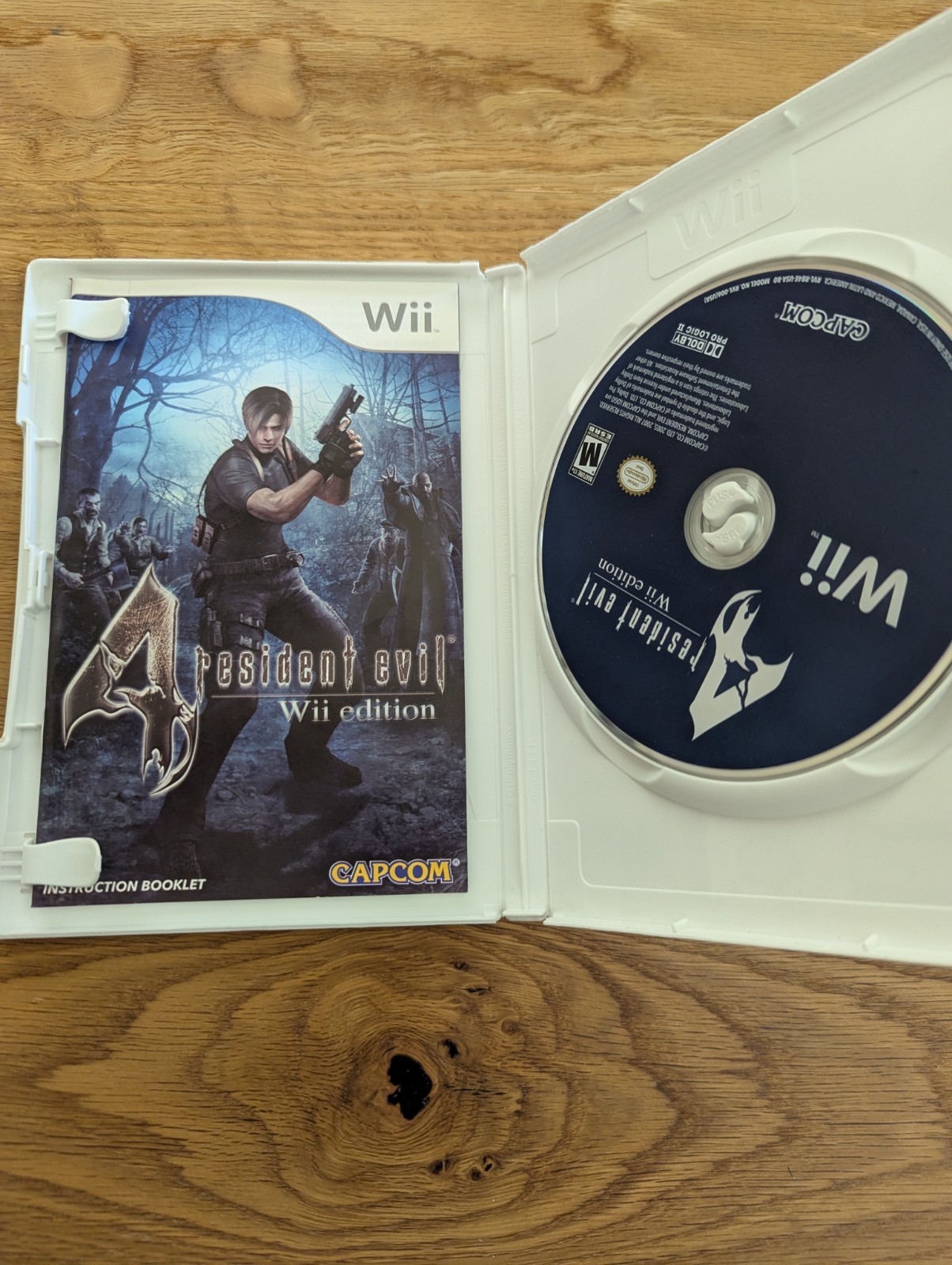 Resident Evil 4 — Wii Edition (Nintendo Wii, 2007)