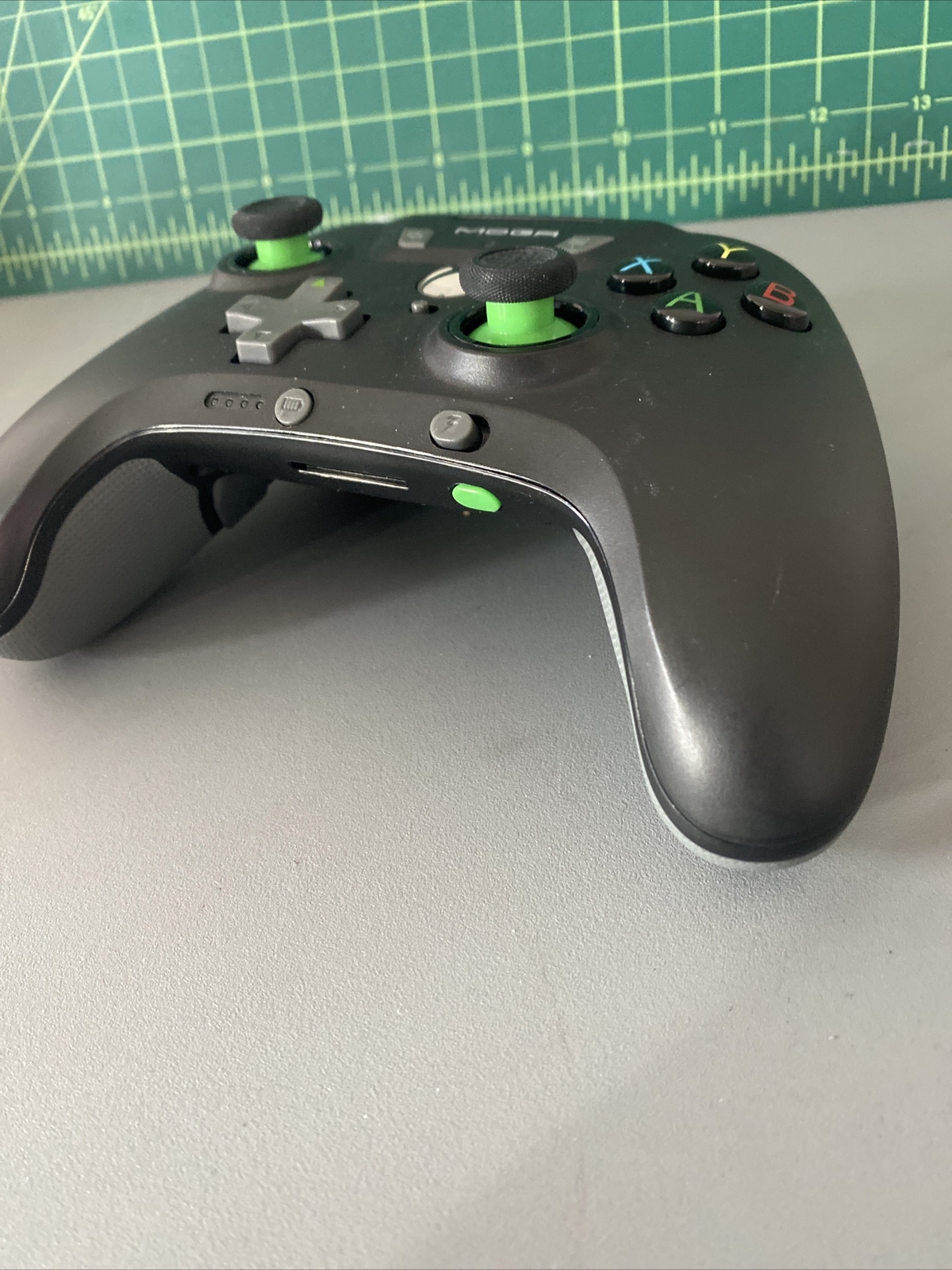 MOGA XP5-X Plus Bluetooth Controller for Android/PC w/ 3000mAh Power Bank