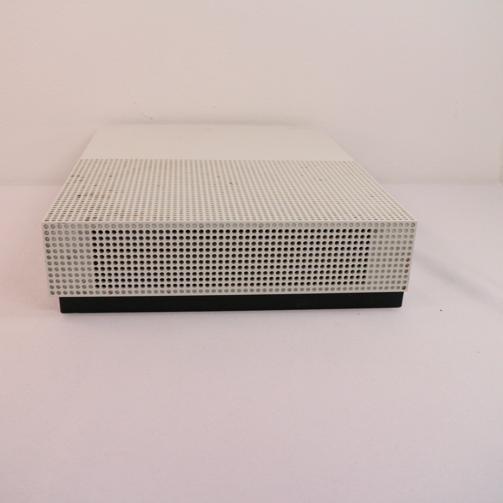 Microsoft Xbox One S 1681 Gaming Home Console White w/Wireless Controller TESTED