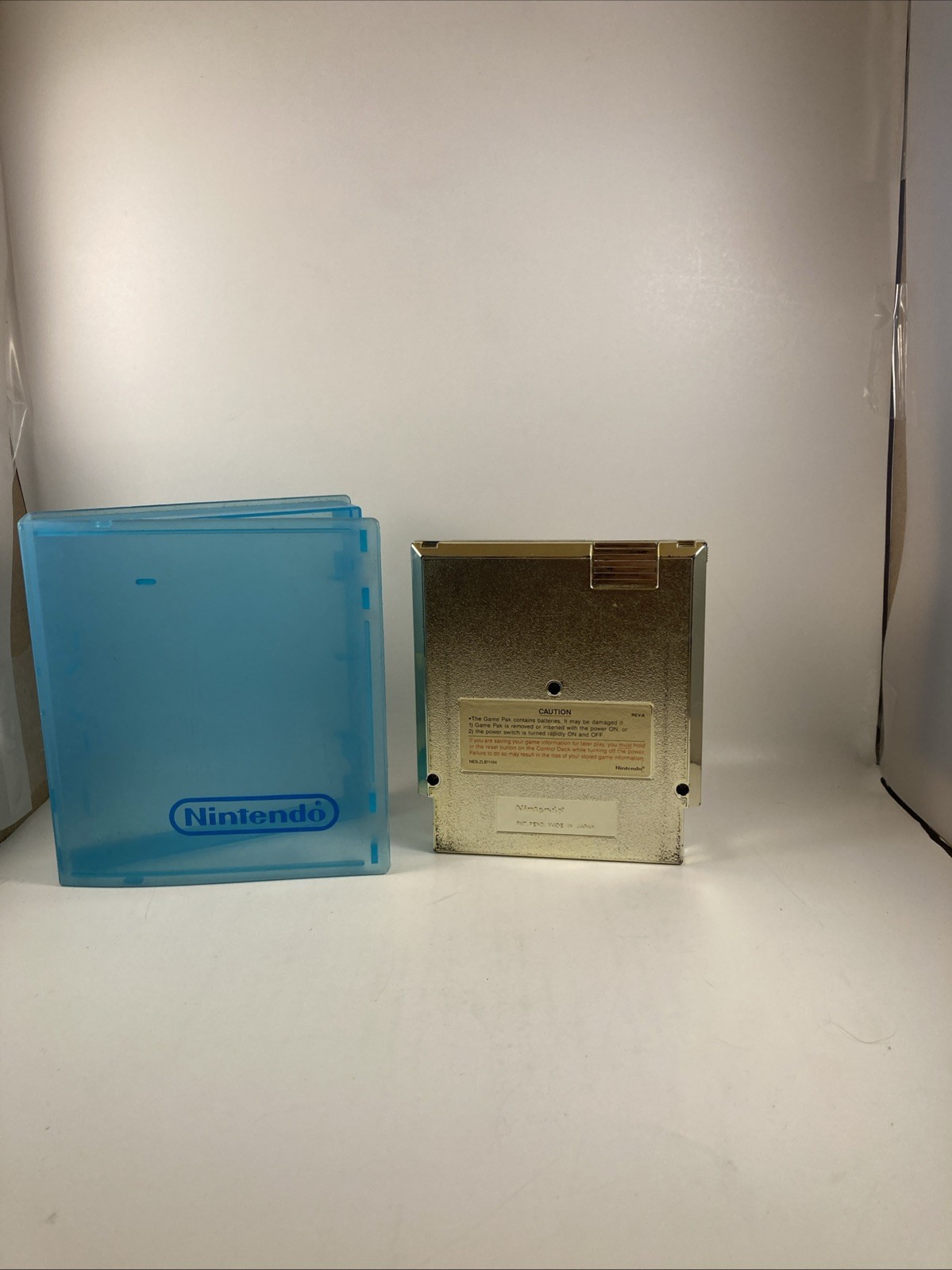 Nintendo NES the Legend of Zelda Game Tested Gold Cartridge And BlueStorage Case