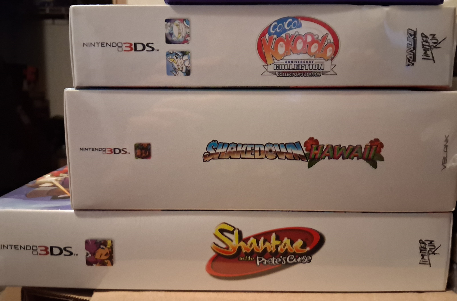 Nintendo 3DS Midnight Purple Console with 30 DS / 3DS games HUGE 42% DISCOUNT!!!