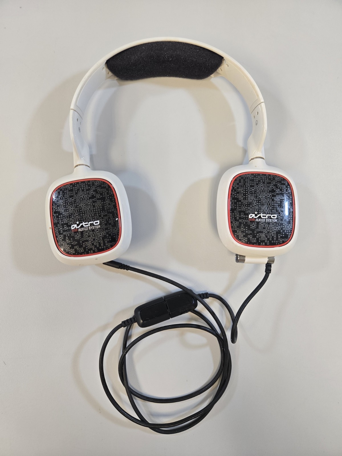 Astro A30 Headset NOT TESTED Not Sure If It Works
