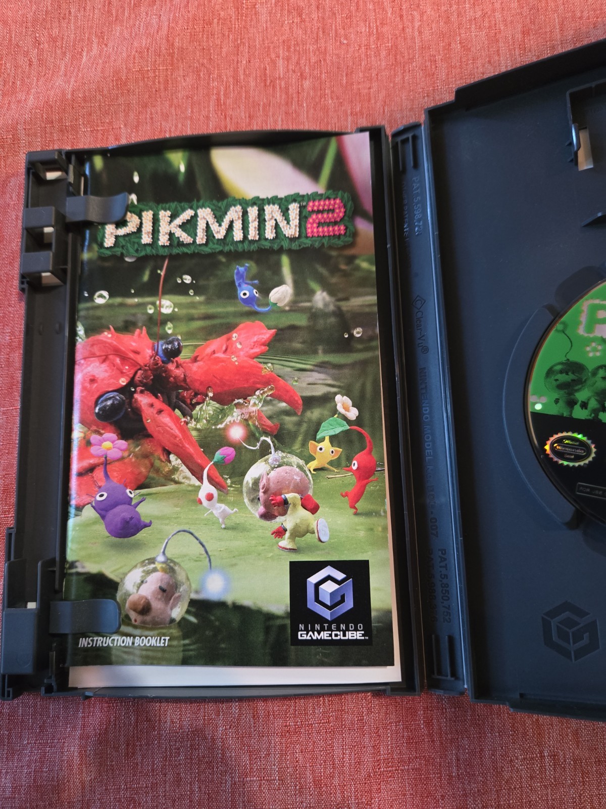 Pikmin 2 Nintendo GameCube NEAR MINT W MANUAL