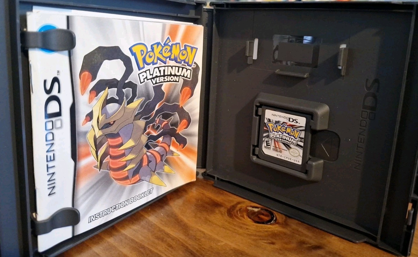Pokémon Platinum Authentic Nintendo DS Complete CIB Tested Mint Condition