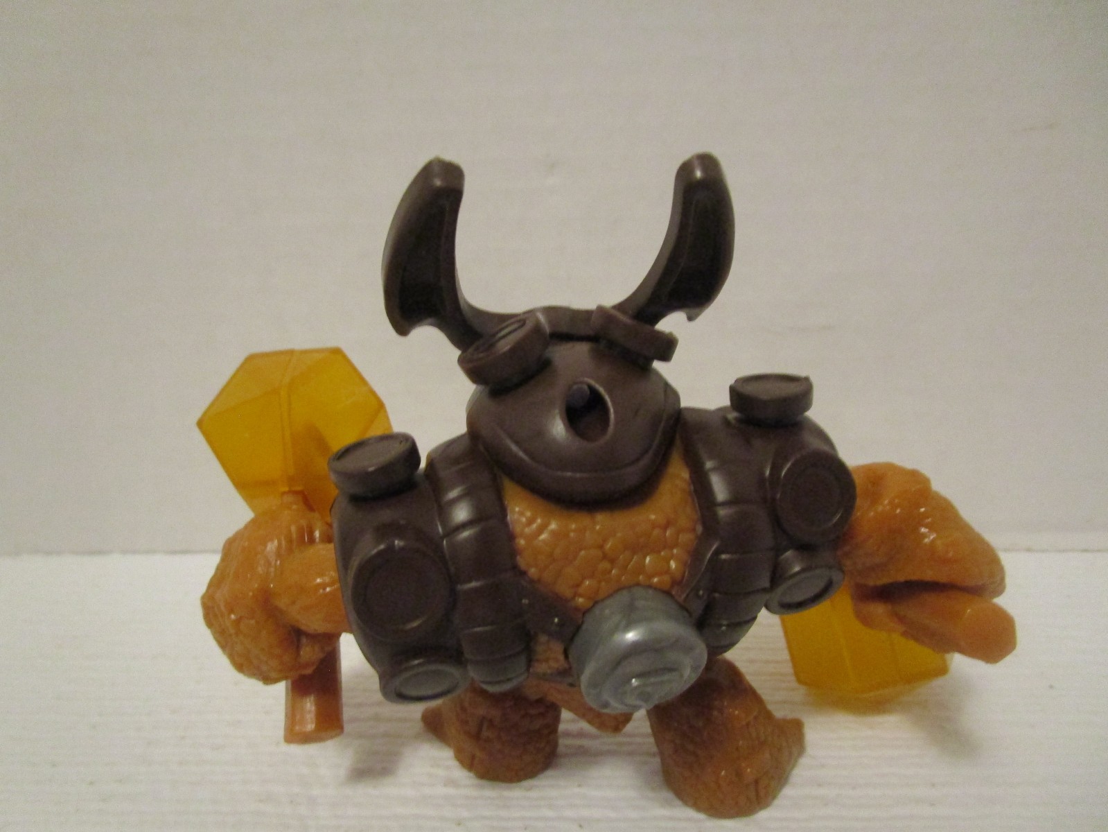 Skylanders Trap Team Wallop McDonalds Action Figure Working Hammer Action