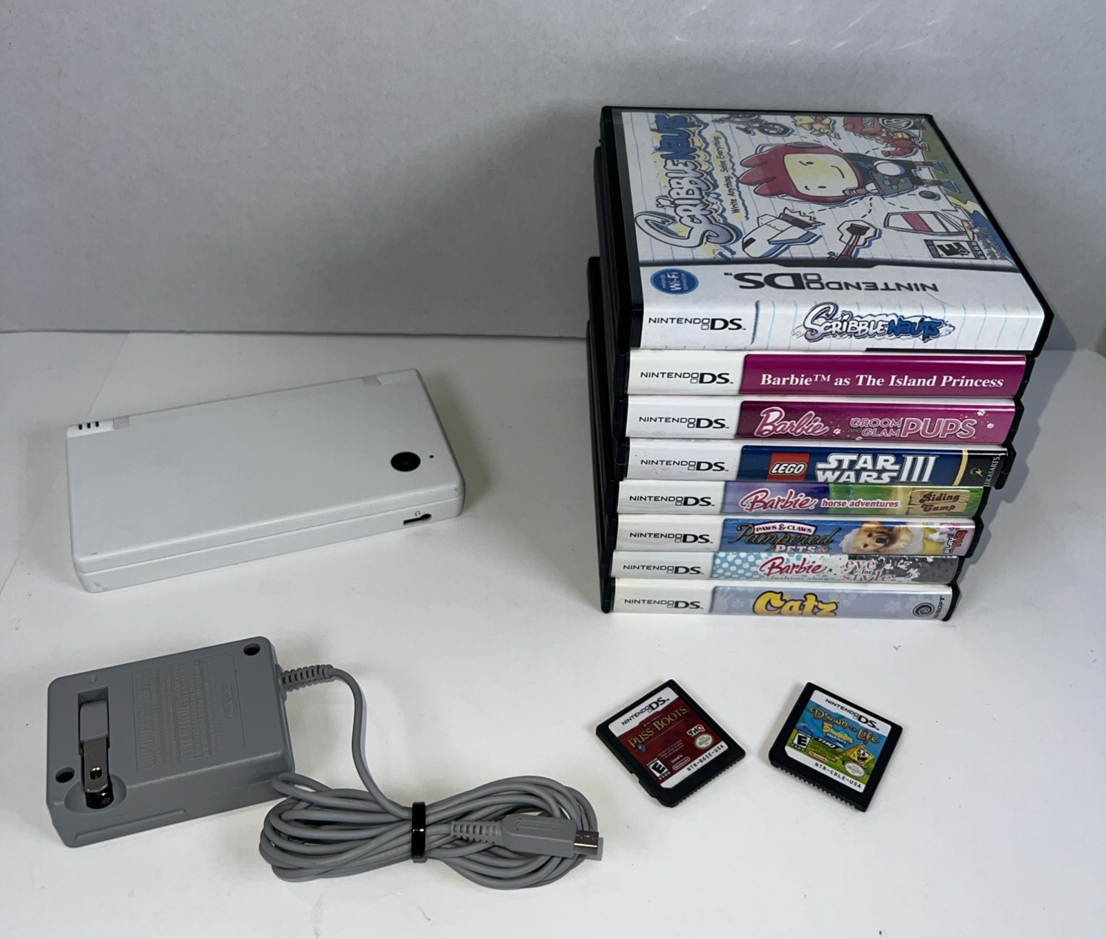 Nintendo DSi Console Japan Tested Working w/ Stylus -10 games