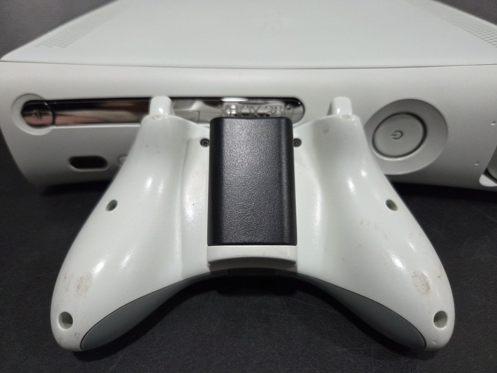 Microsoft Xbox 360 White Console Bundle – Controller, Power & AV– Tested Working
