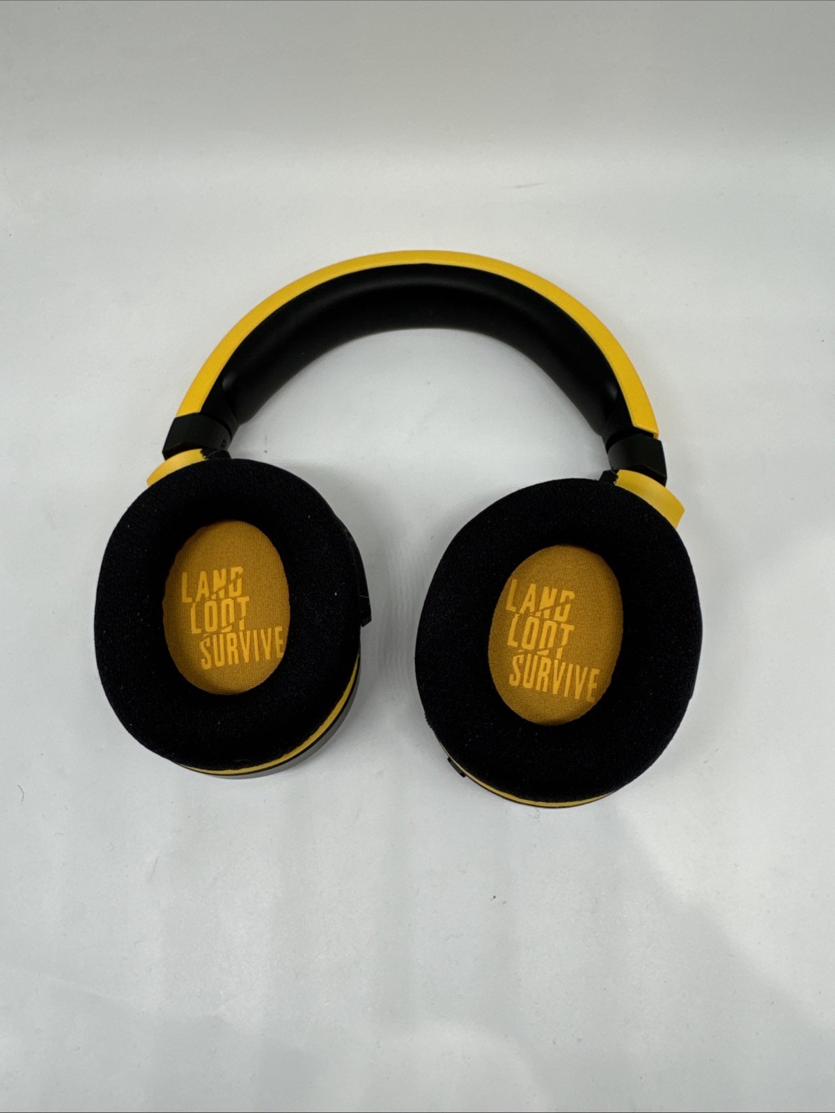 Razer Barracuda X Wireless Gaming Headset Bluetooth 50 Hr Battery PUBG Edition