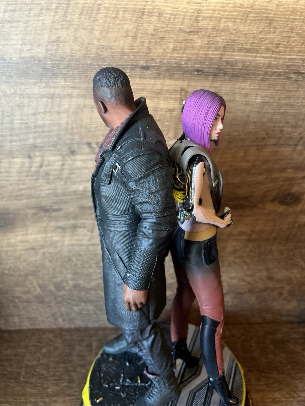 Cyberpunk 2077 Songbird & Solomon Reed Statue Only (Secret Agent) Idris Elba