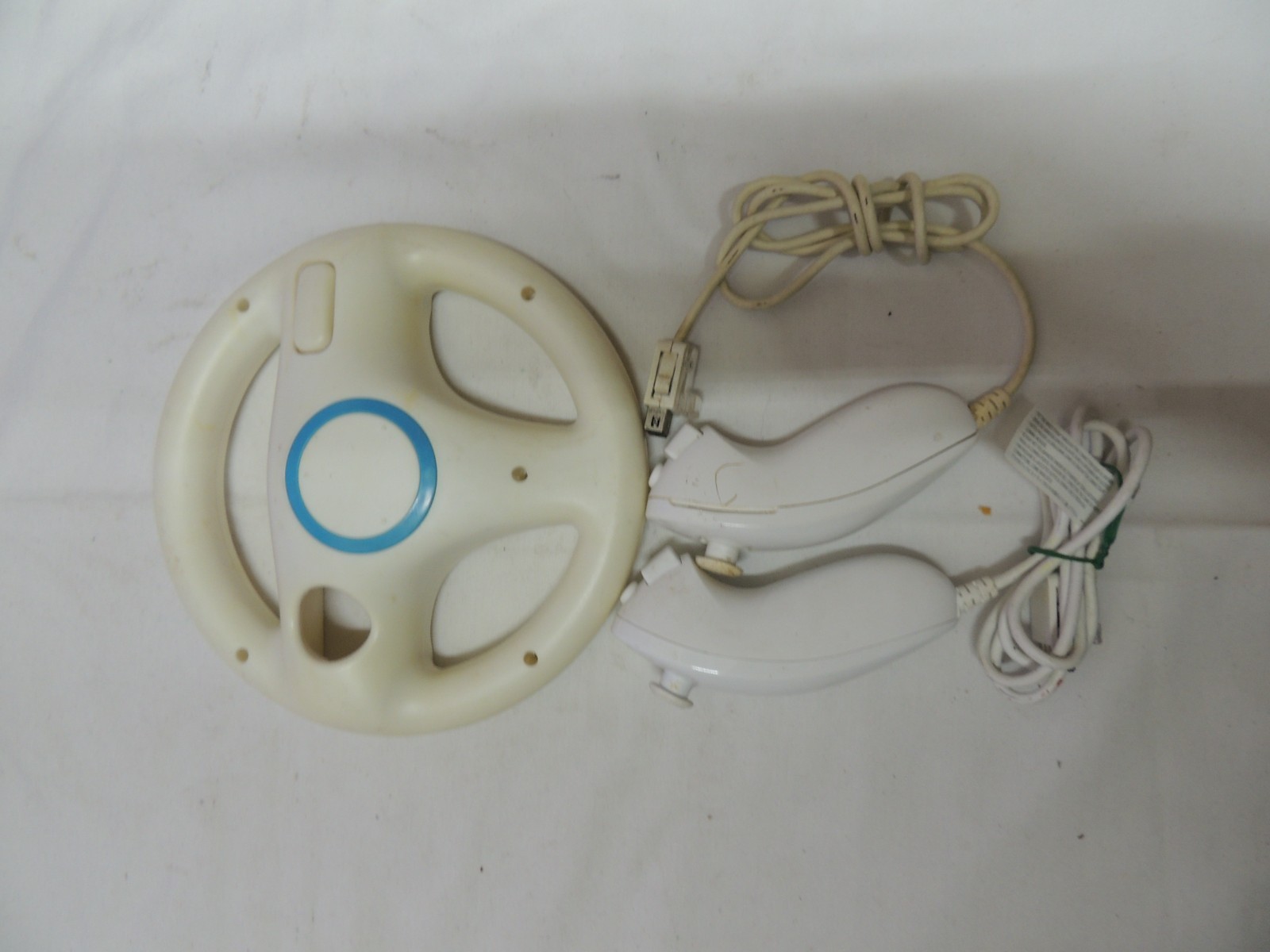 Nintendo Wii – RVL-001 White Bunddle #18 NO AV CABLE