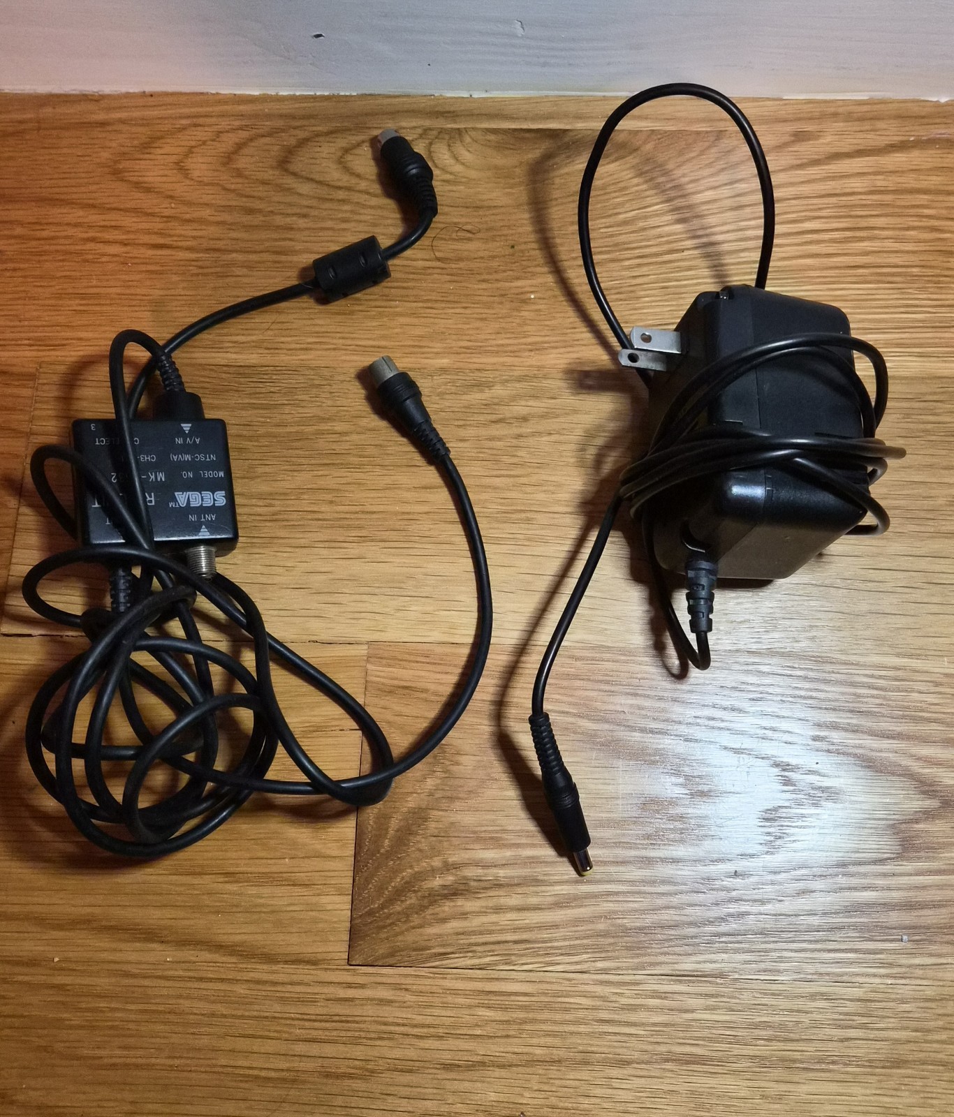SEGA Genesis Model 2 MK-1631A Console Black w/Controller Power RF
