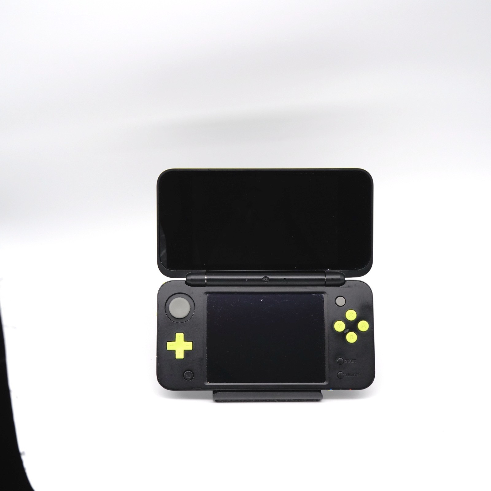Nintendo “New” 2DS XL LL Console Black Lime 4GB +Charger + Stylus (USA Seller)