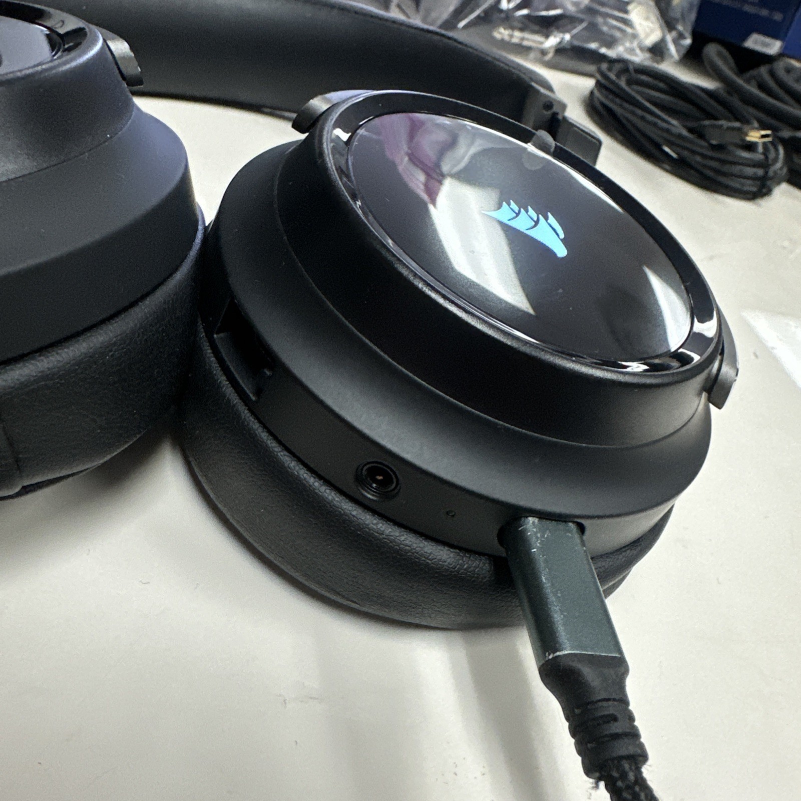 Corsair Virtuoso RGB XT Wireless Gaming Headset