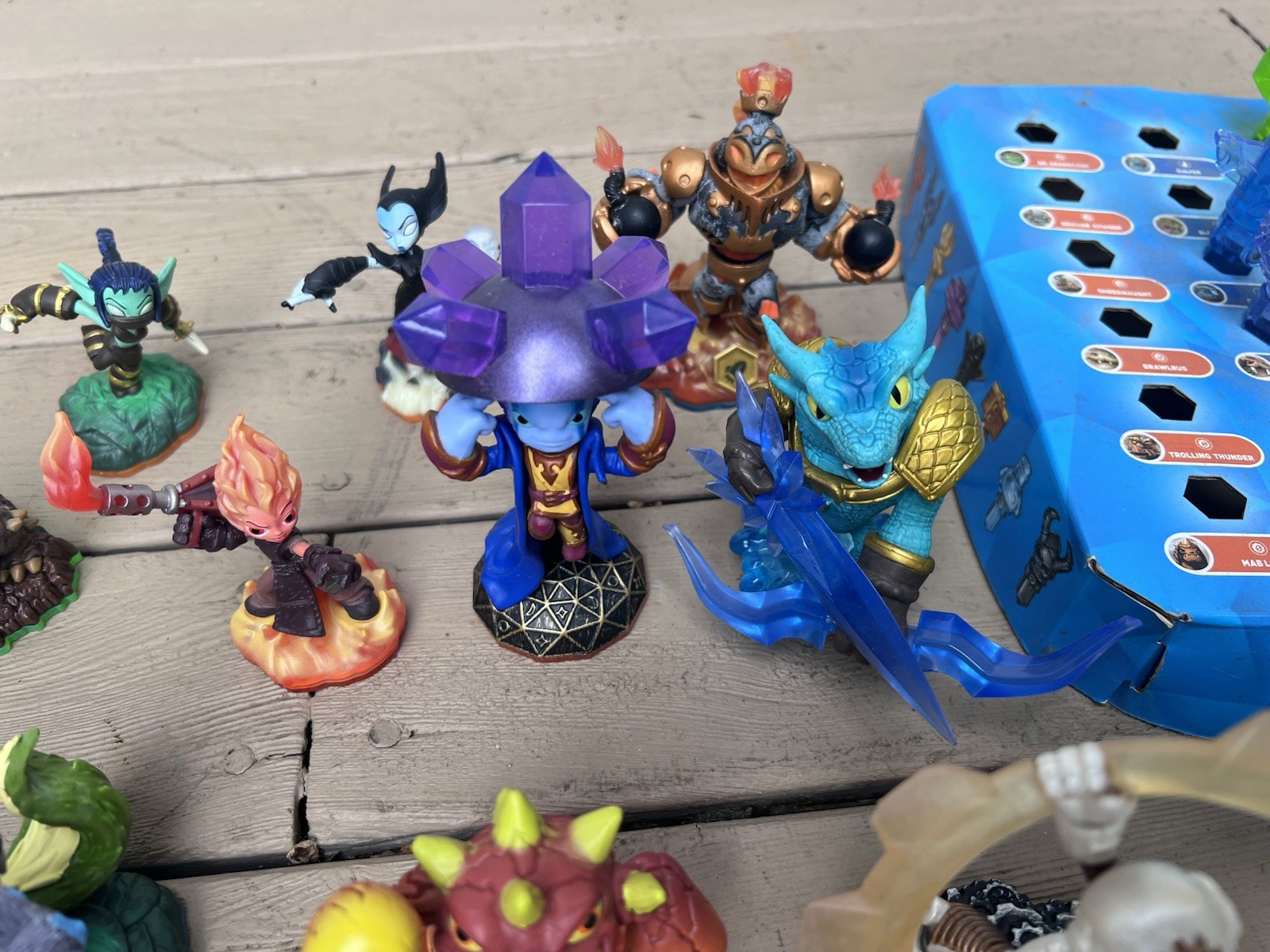 SKYLANDERS Figures Huge Lot Swap force Trap Team Chest Crystal Traps Crate