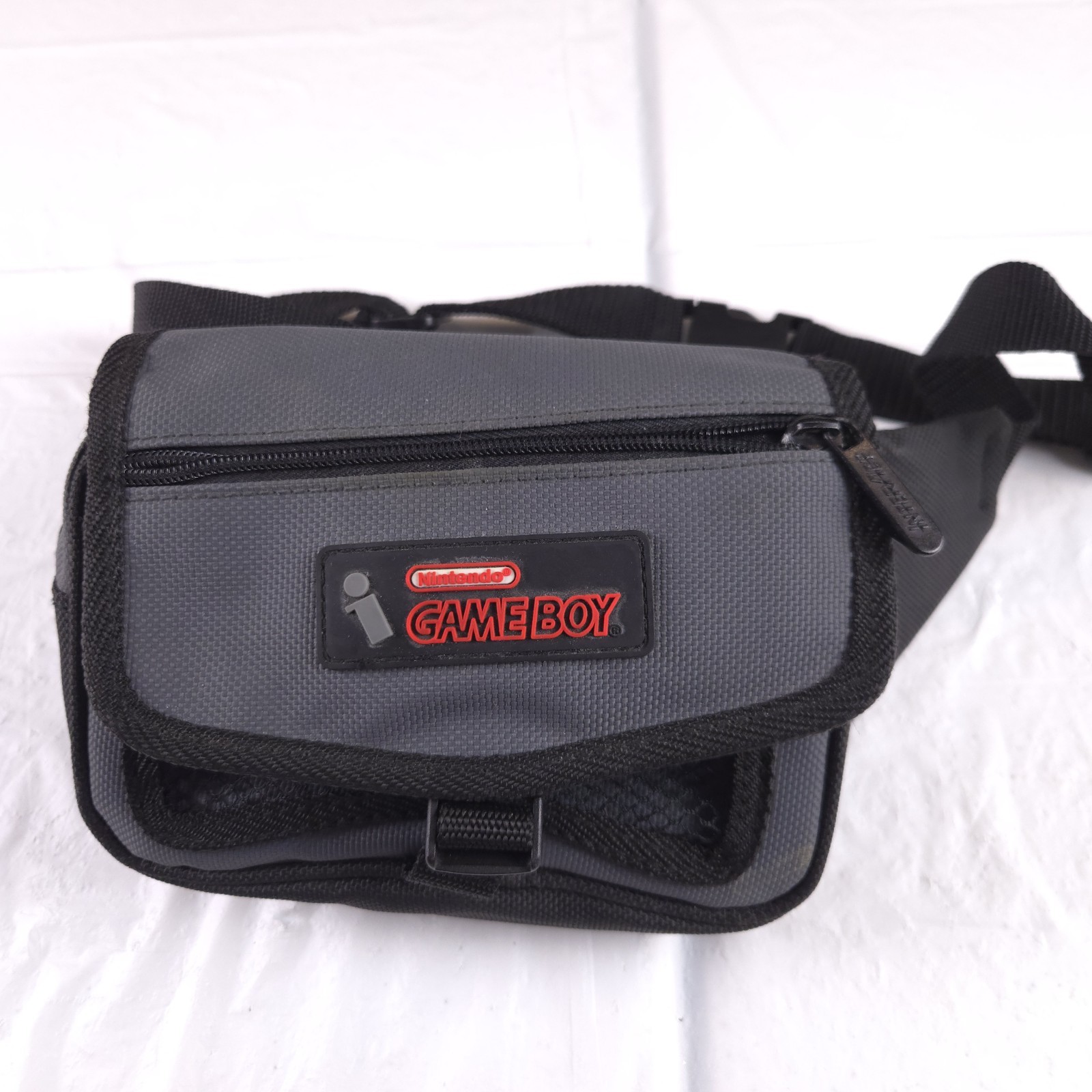 Nintendo GameBoy Fanny Pack Carrying Case Travel Bag 90s Interact Accessory