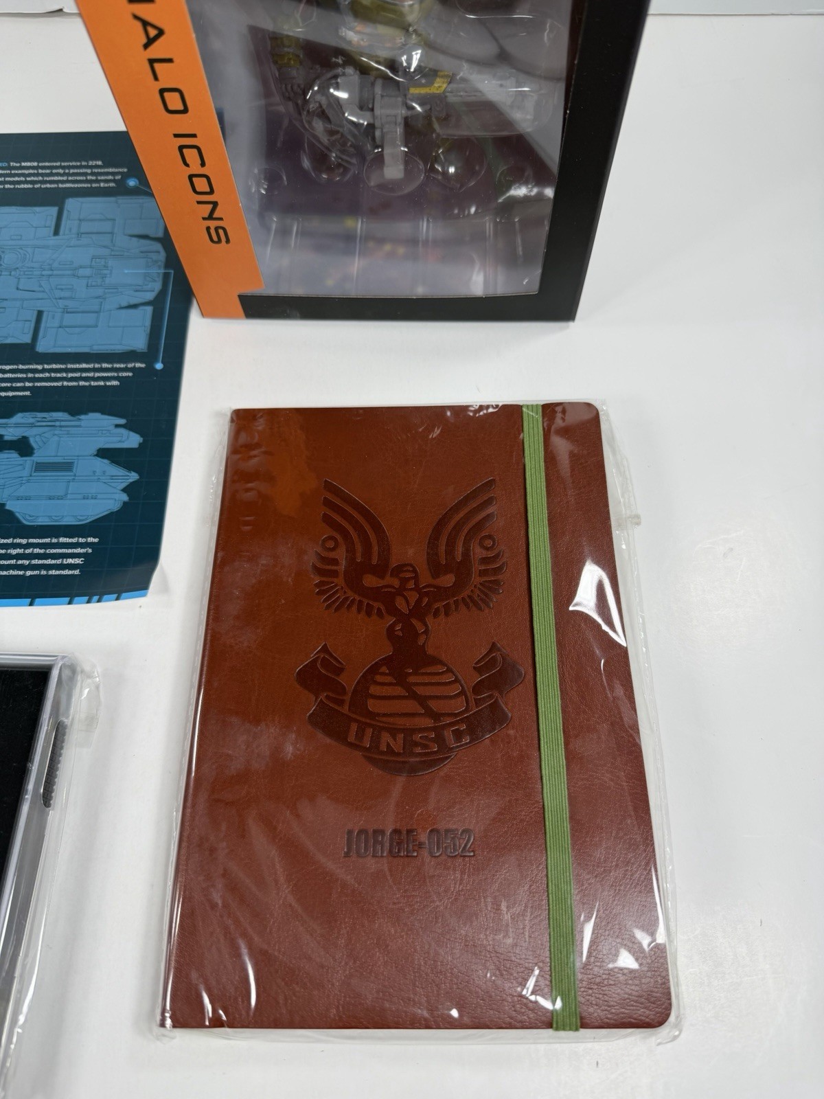 Halo Legendary Loot Crate SUPPORT Halo Icons Jorge 90% Complete *No Shirt*