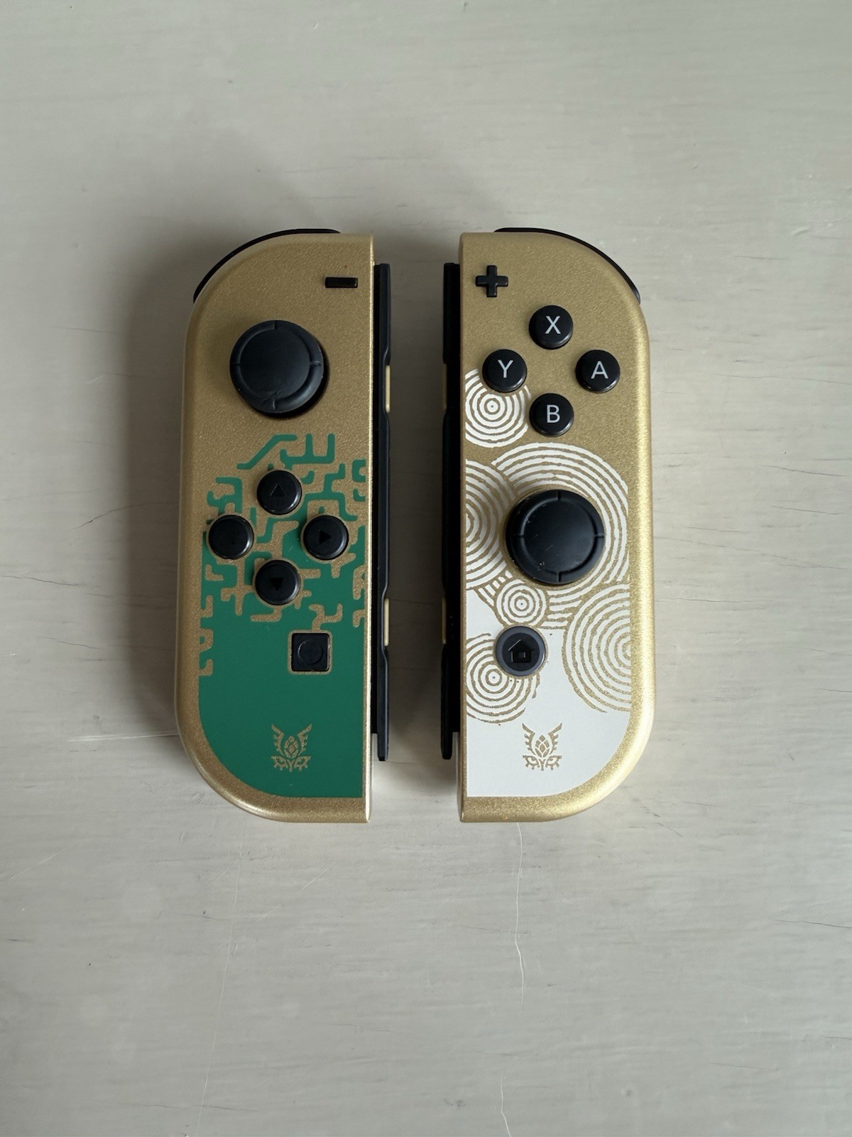 Nintendo Switch OLED Console Legend of Zelda: Tears of the Kingdom Edition CIB