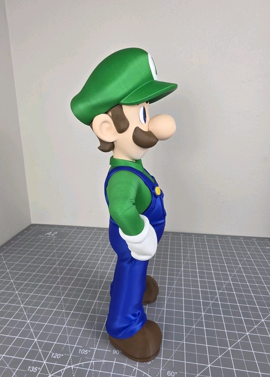 Luigi – Super Mario Bros Figure Free Standing 14.5″ in Nintendo 64 Display