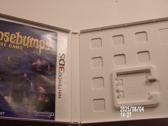 Goosebumps The Game (Nintendo 3DS) Original Case Only No Game / Authentic
