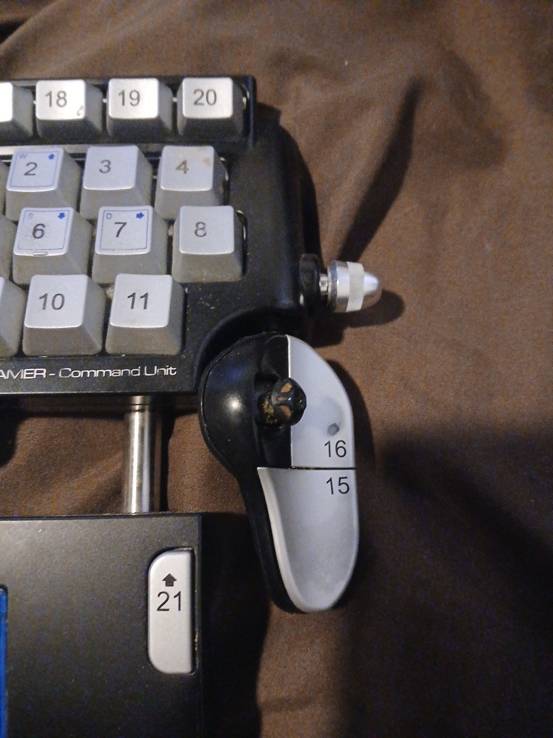 Saitek Pro Gamer Command Unit 21 Keypad Left Hand Tested Lights Up
