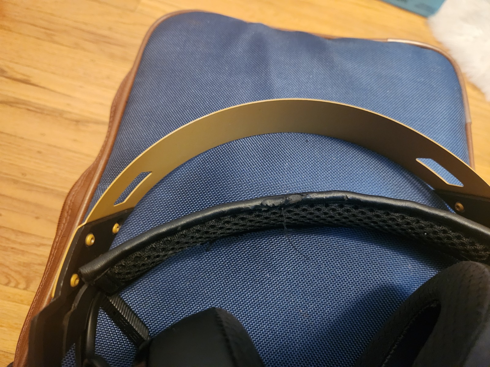 Plantronics RIG 500 PRO HX Wired Gaming Headset for Xbox One – Black & Gold