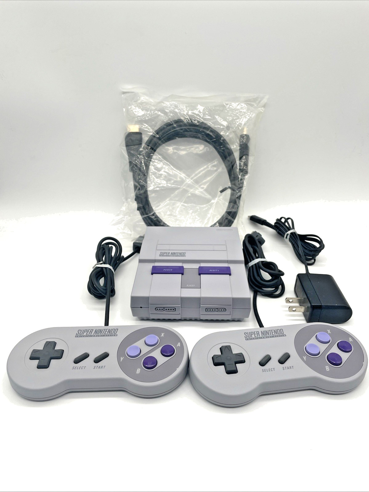 Nintendo Super NES Classic Edition Mini Console w/2 Controllers Mint!