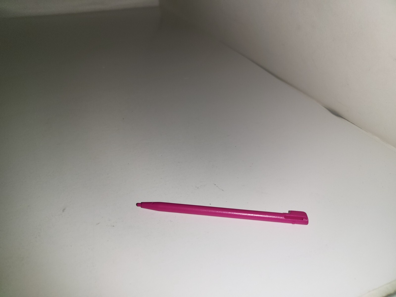 NEW HOT PINK Stylus pen for the Nintendo DSi Console #N25