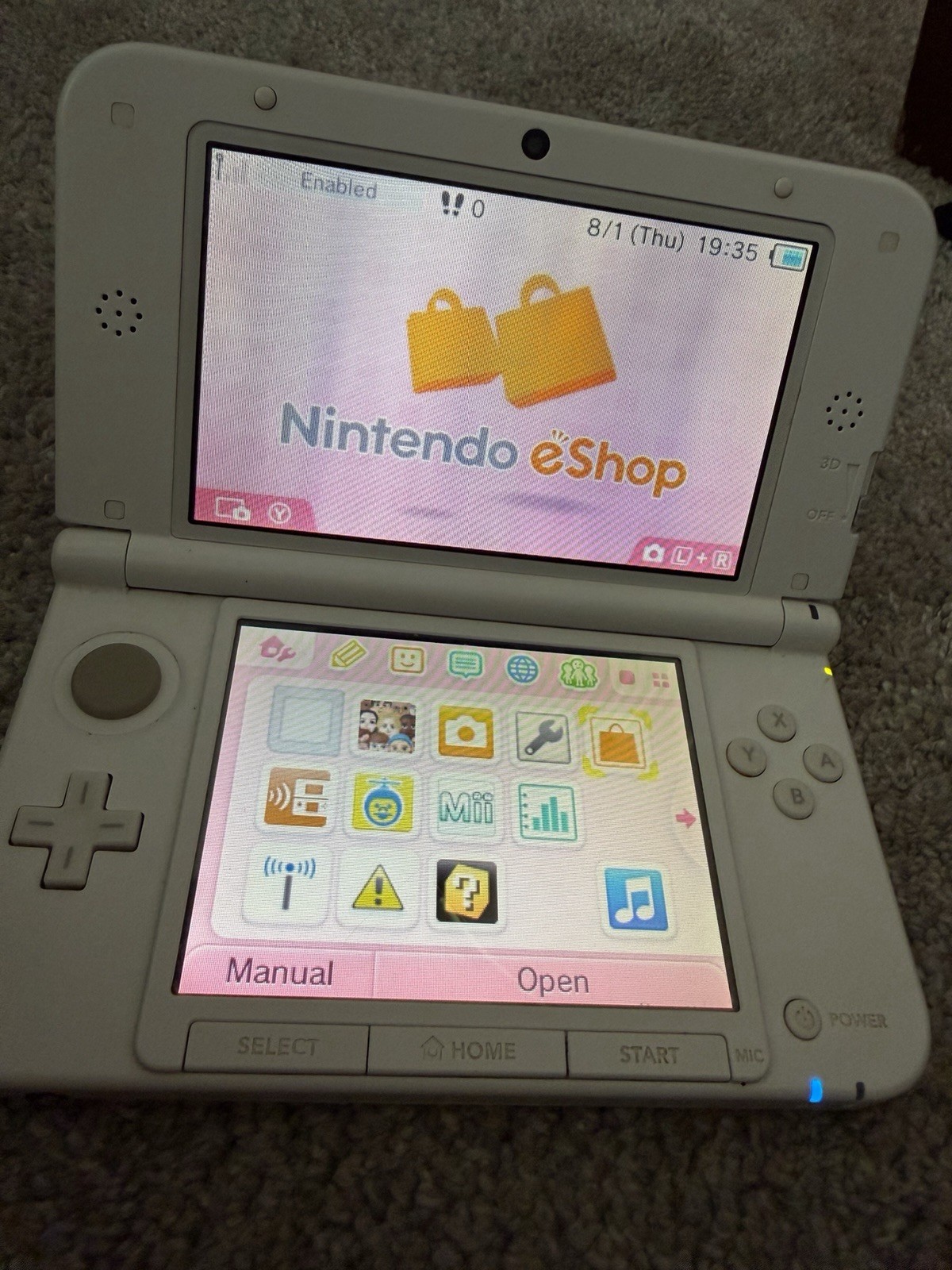 Nintendo 3DS XL Pink/White Handheld System 4GB 3D Wi-Fi w/ Charger