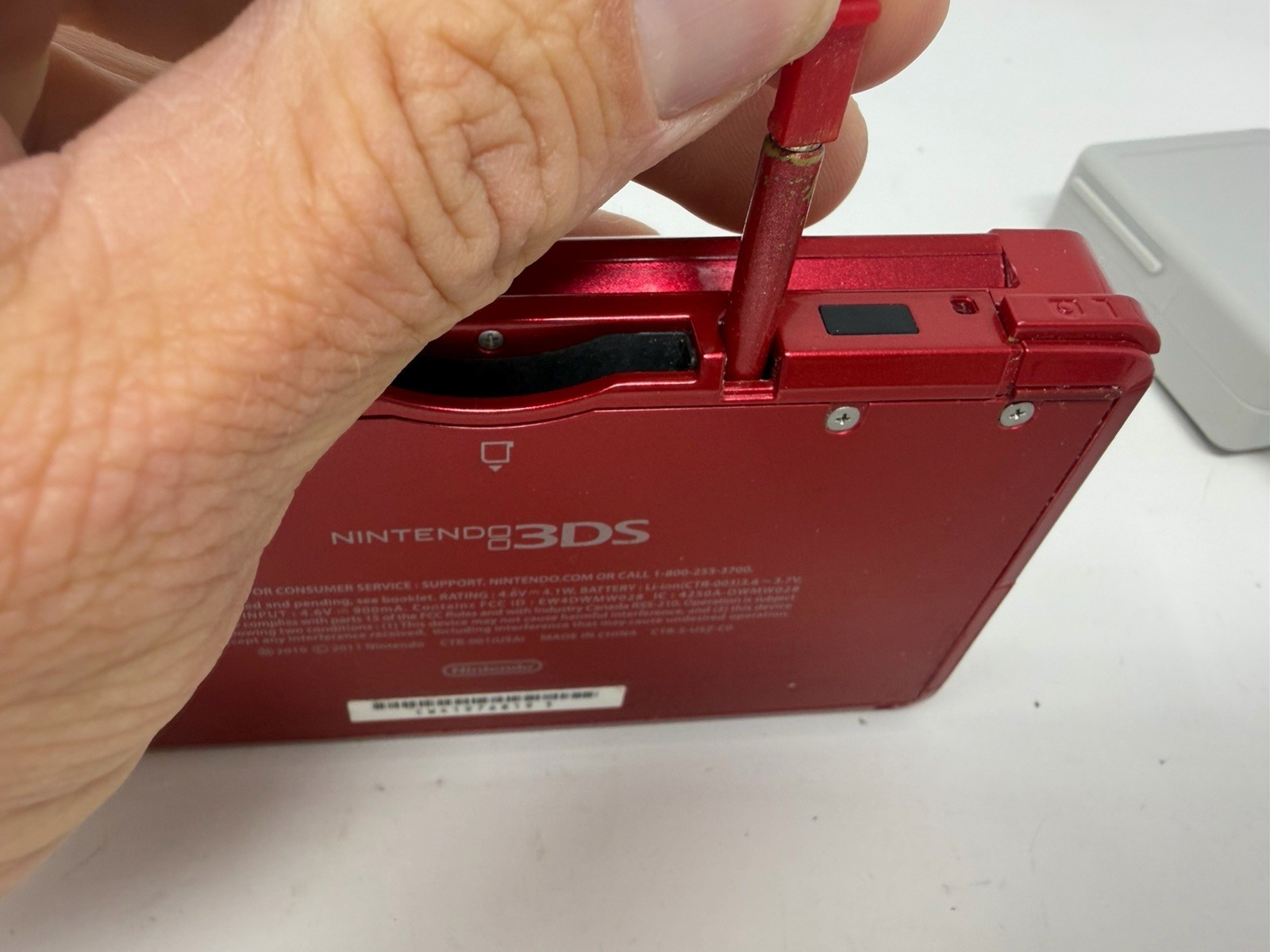Nintendo 3DS Flame Red CTR-001 Handheld Console With Stylus & Charger Working