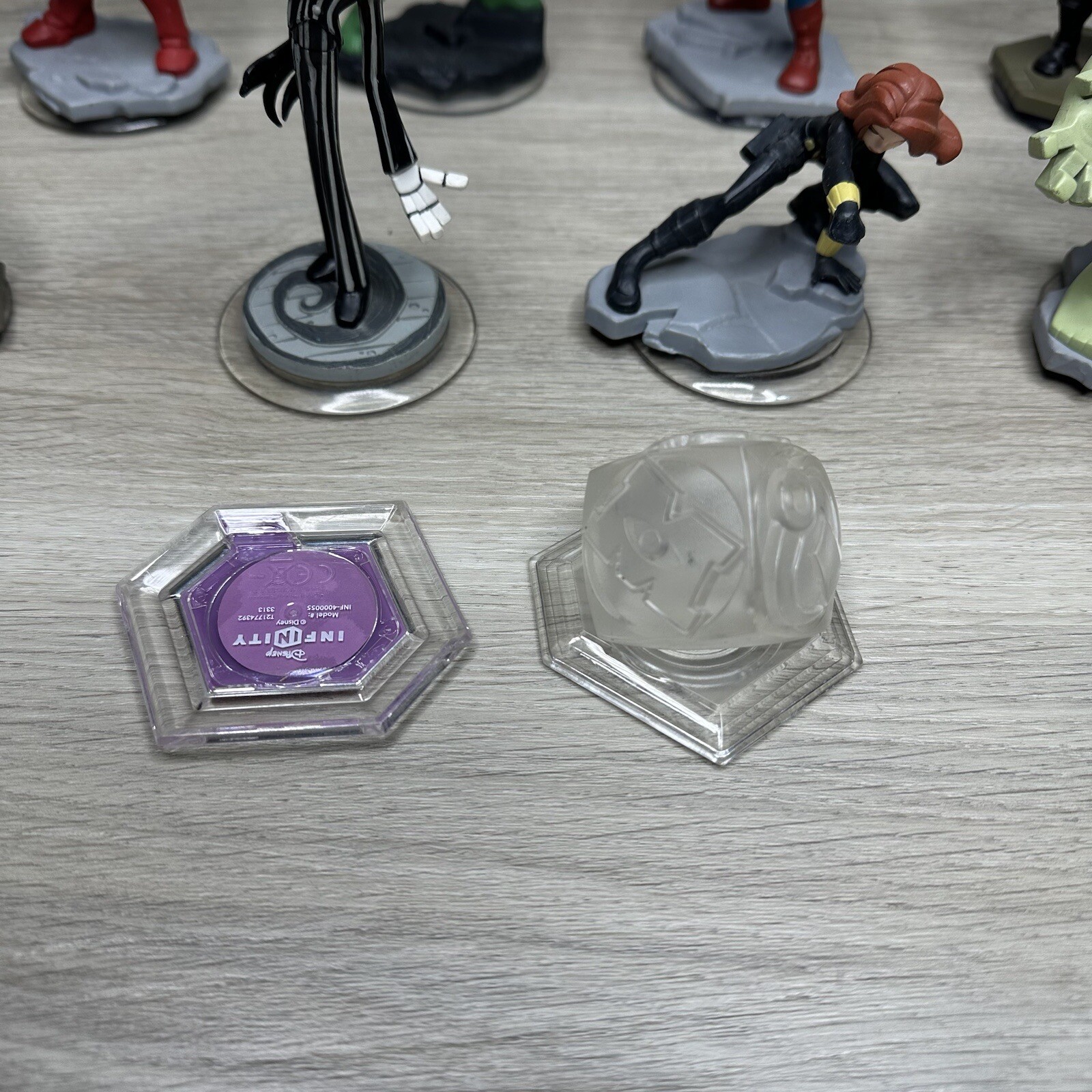 *Bundle* Lot 11 Disney Infinity XBOX Figures Hulk Thor Captain America Iron Man