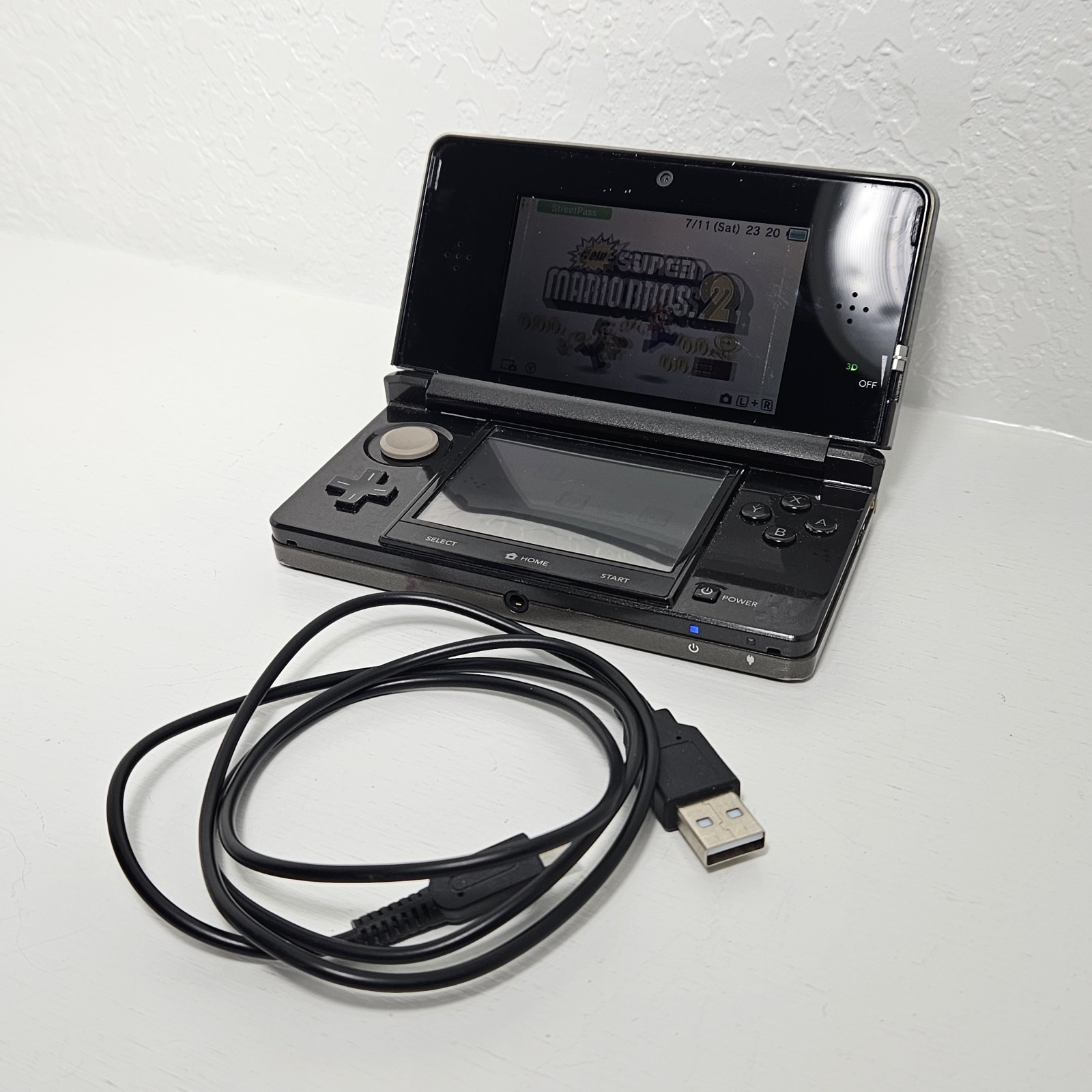 Nintendo 3DS 2GB Handheld System Black Tested Working And Mario Bros 2 No Stylus