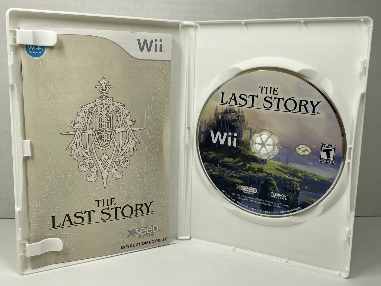 The Last Story Wii Limited Edition – Game – Manual – Art Book – Special Case