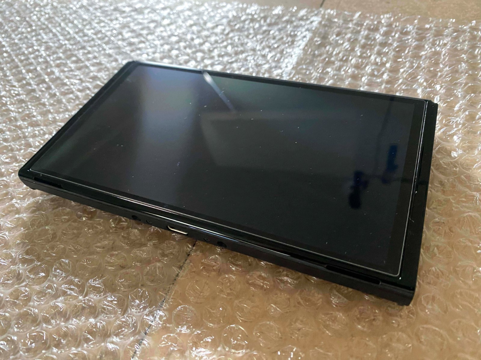 Nintendo Switch OLED Console White (HEG-001 64GB) – COMPLETE / CIB *TESTED *VGC