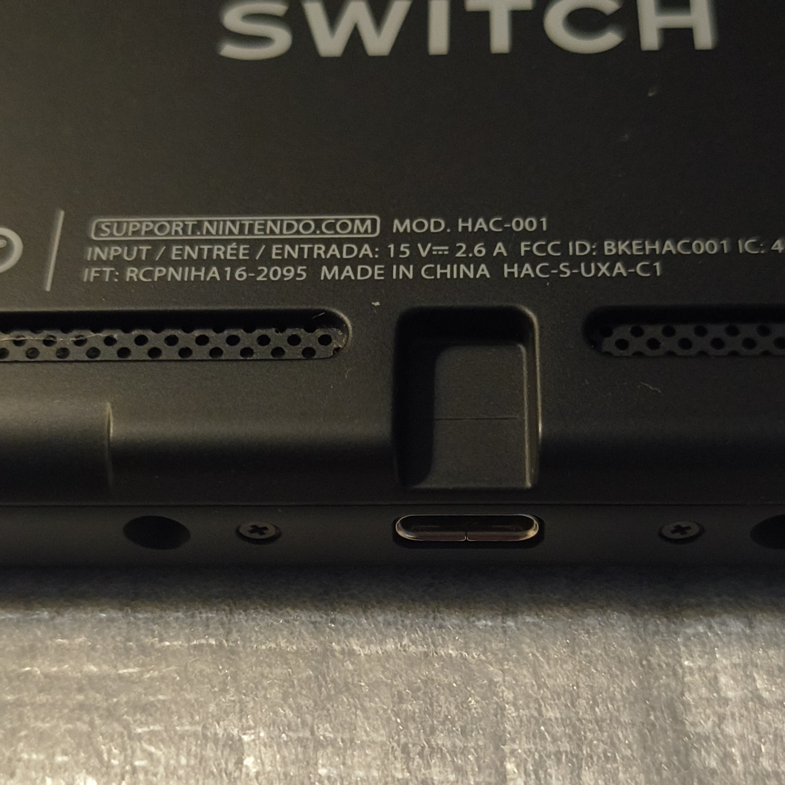 MINT Launch Edition Nintendo Switch HAC-001-01 Complete In Box