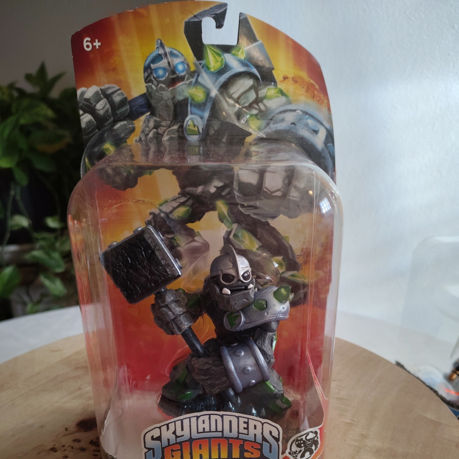 2012 Skylanders Giants Eye-Brawl, Thumpback, Bouncer, Crusher, Hot Head, Swarm