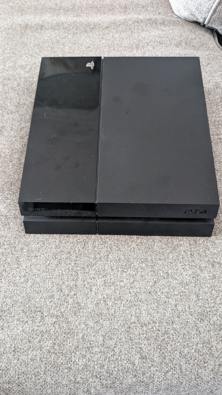 Sony PlayStation 4 500GB Console PS4 w/ Games Bundle READ