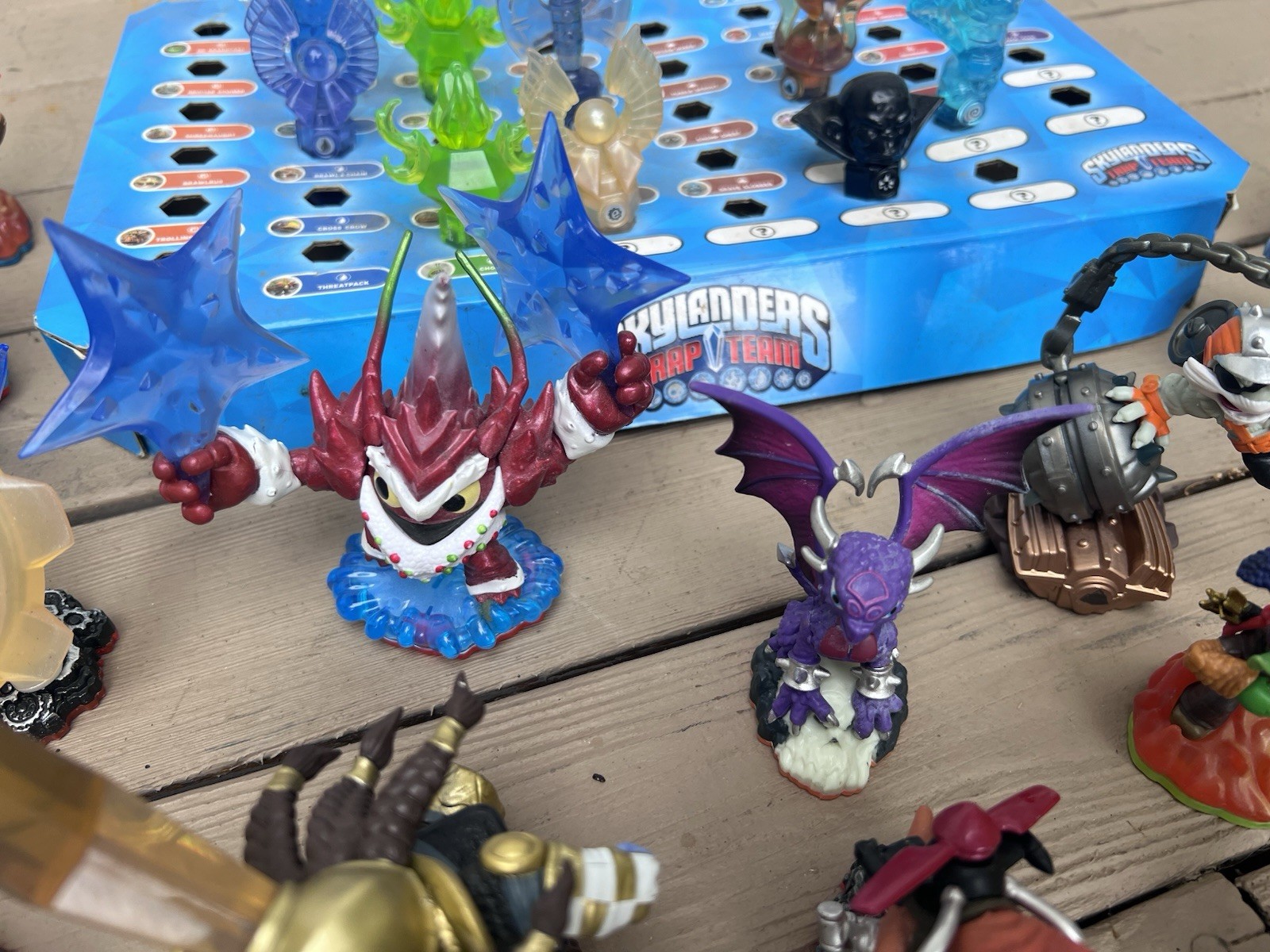 SKYLANDERS Figures Huge Lot Swap force Trap Team Chest Crystal Traps Crate